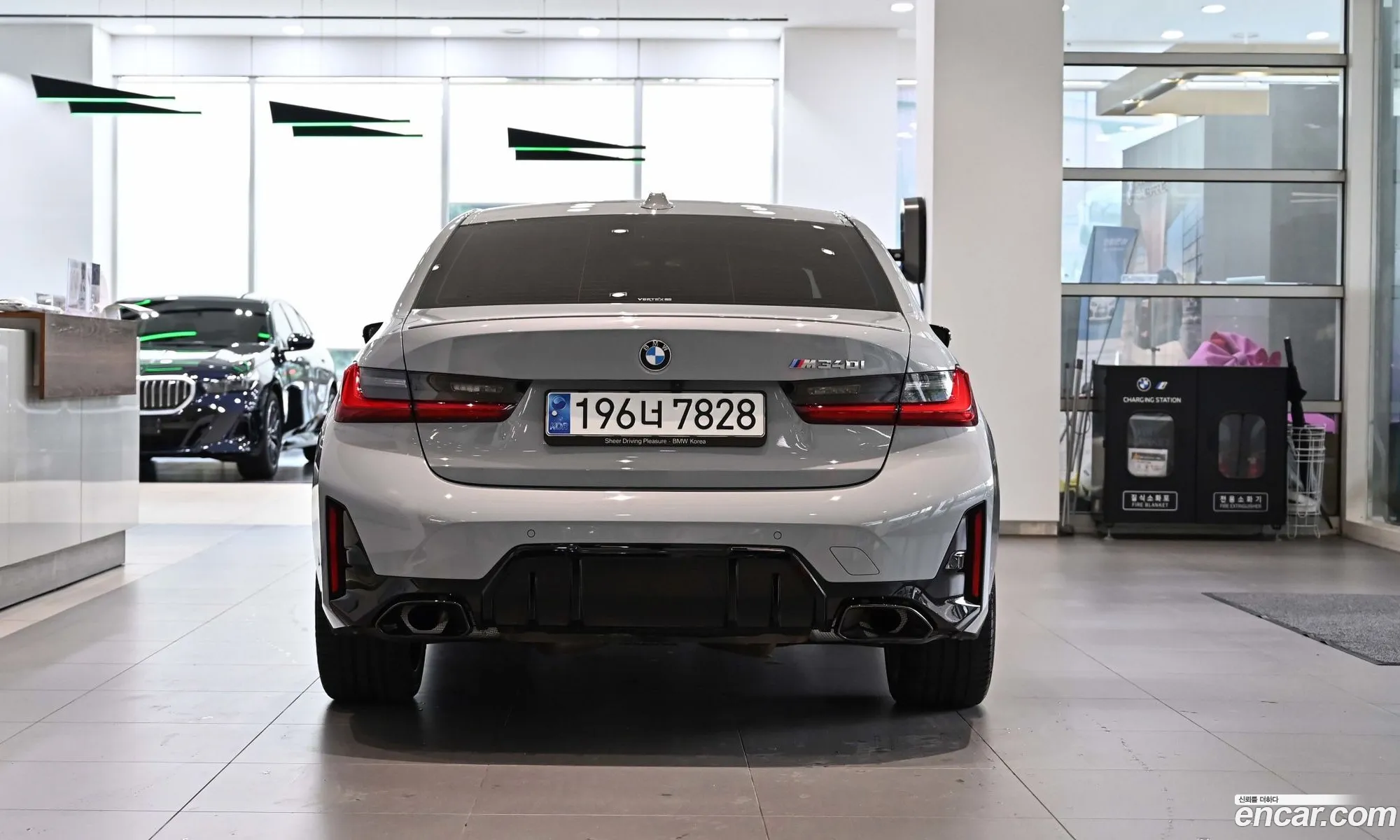 BMW 3 Series 2023 — 10