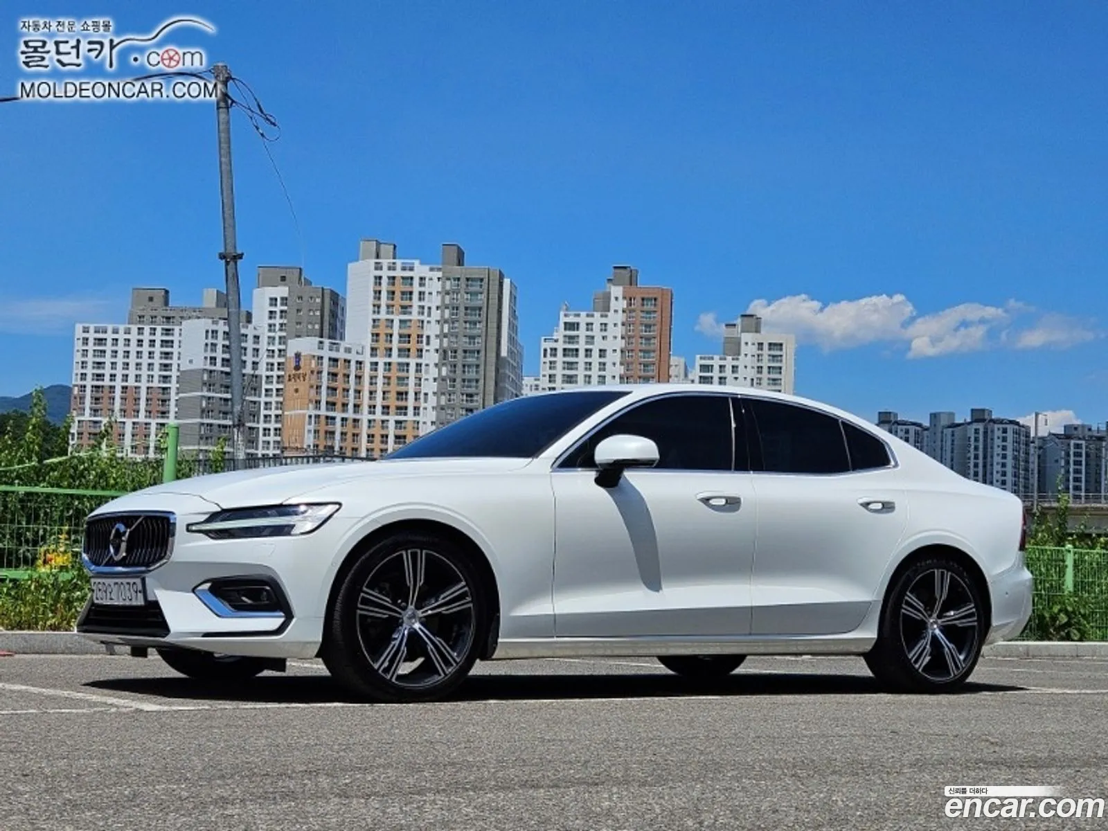 Volvo S60 2019 — 13