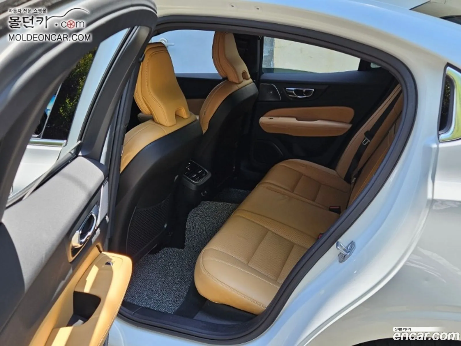 Volvo S60 2019 — 15