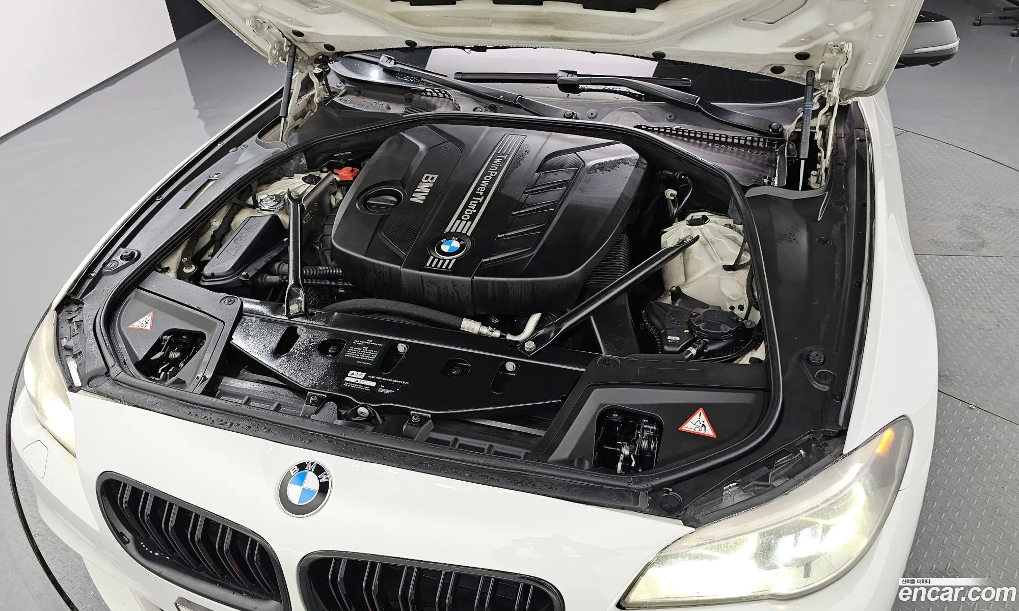 BMW 5 Series 2013 WBA5B910XED564545 — 19