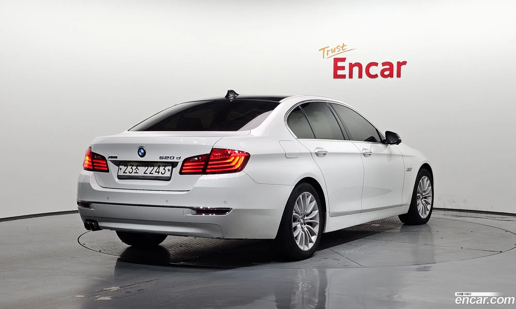 BMW 5 Series 2013 WBA5B910XED564545 — 9