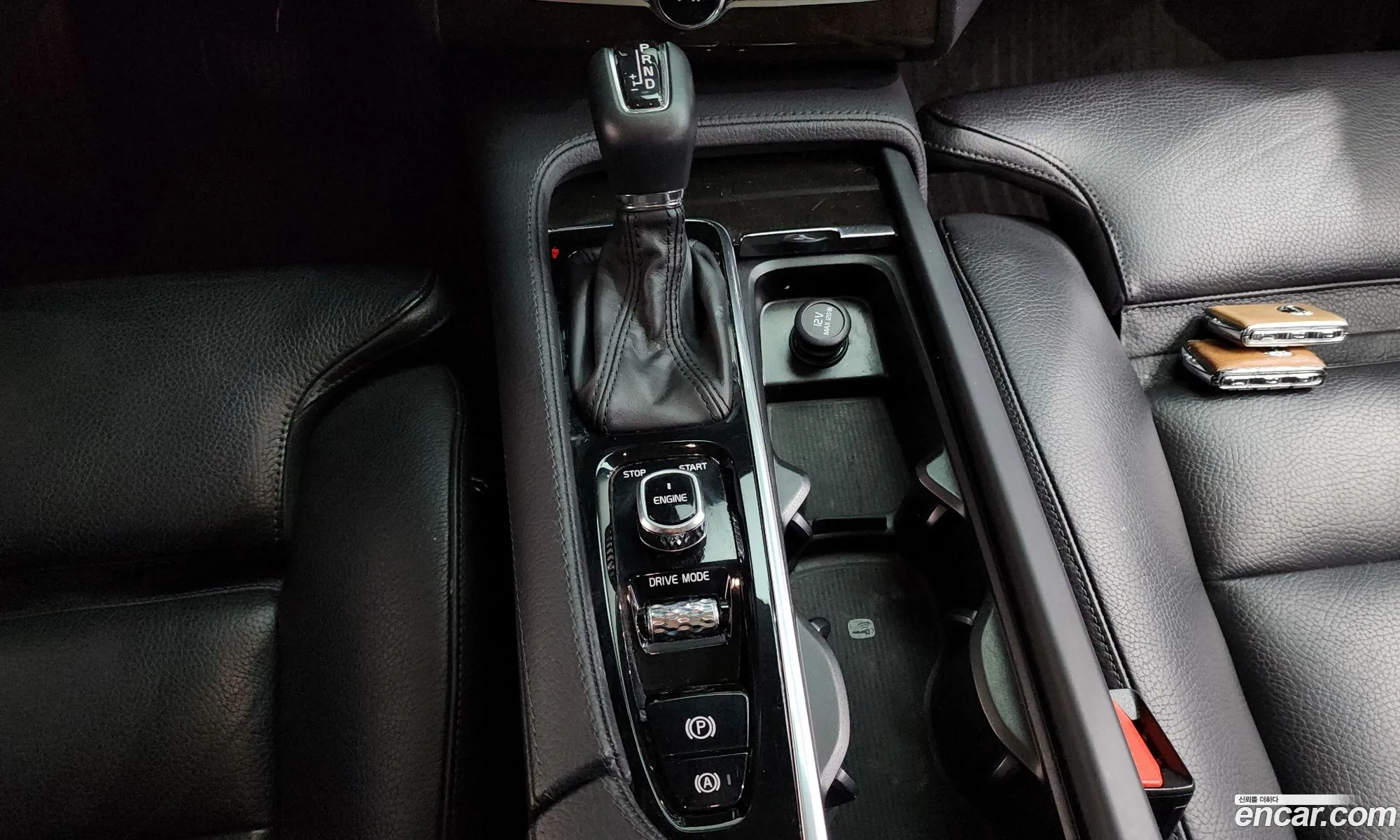 Volvo XC90 2017 — 17