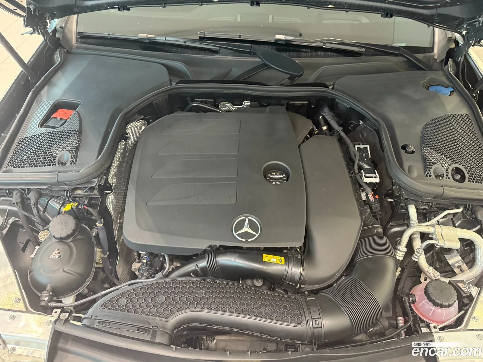 Mercedes-Benz E-Class W213 2022 — 13