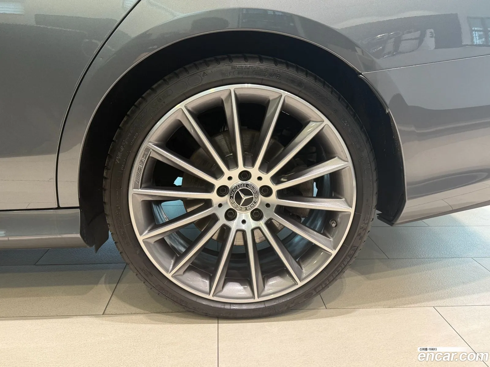 Mercedes-Benz E-Class W213 2022 — 11