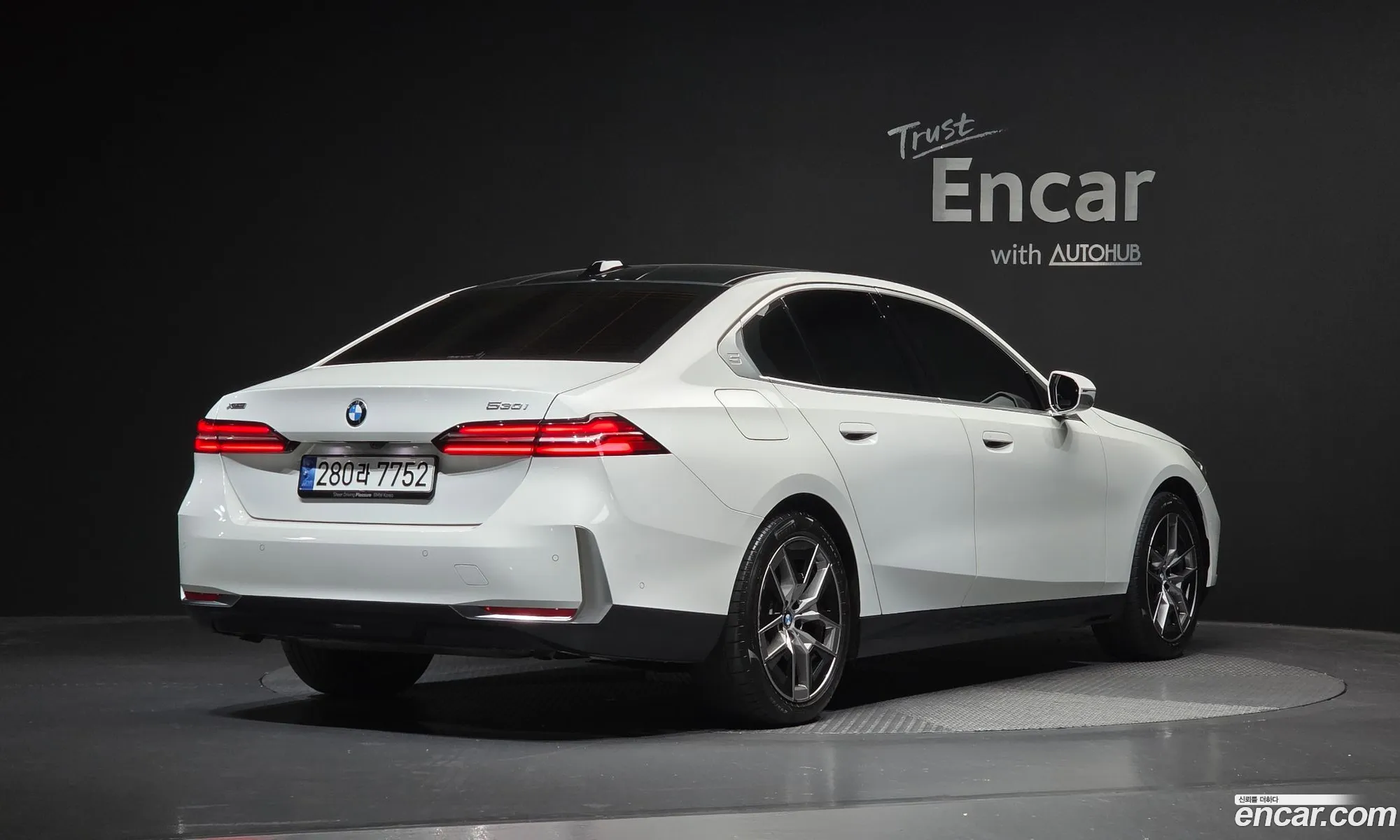 BMW 5 Series 2023 — 21