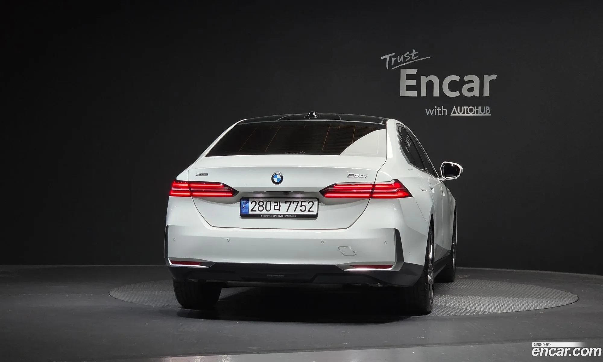 BMW 5 Series 2023 — 18