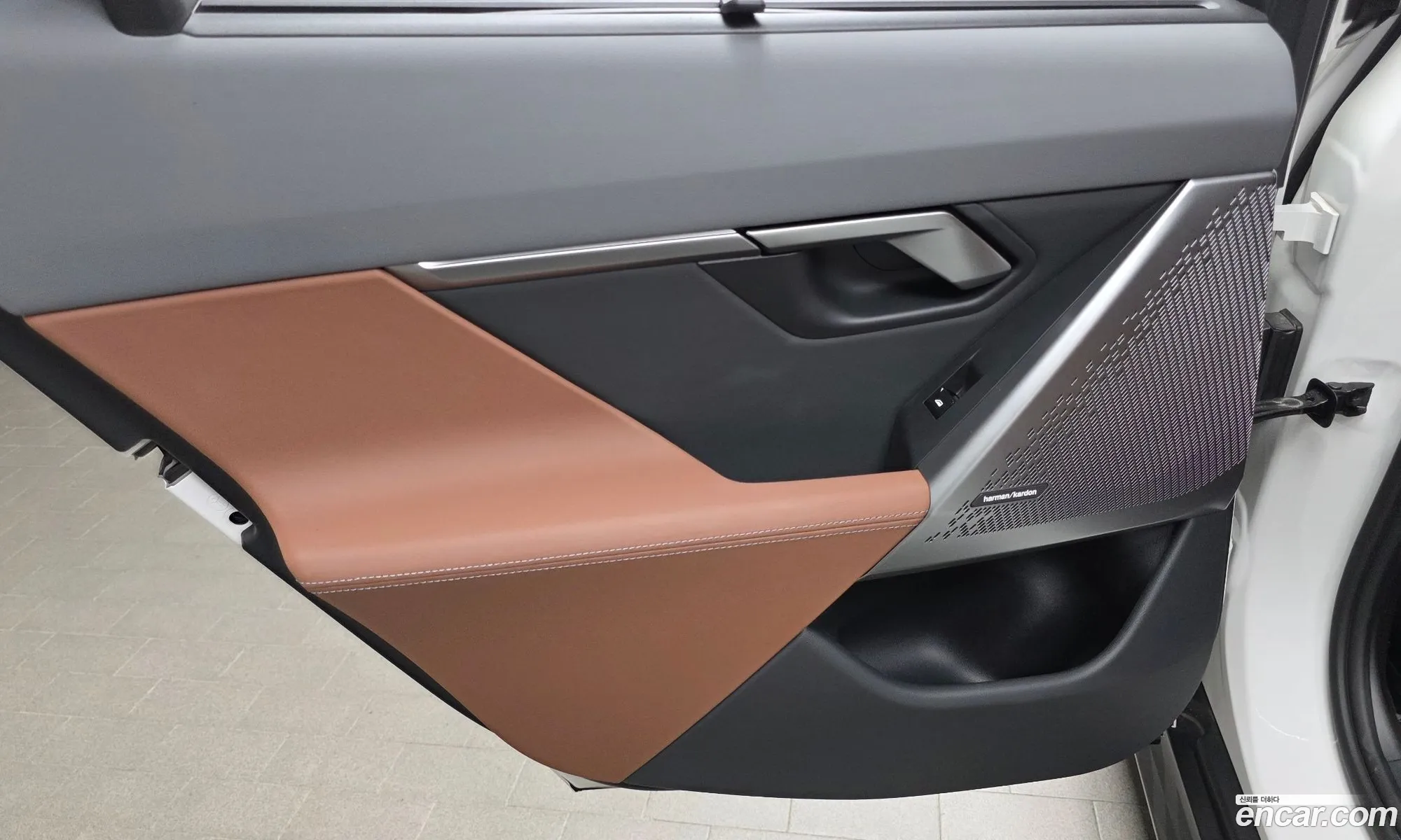 BMW 5 Series 2023 — 32