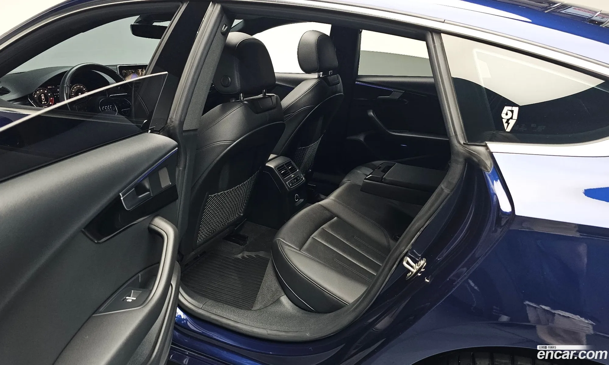 Audi A5 2019 WAUZZZF55KA063223 — 2