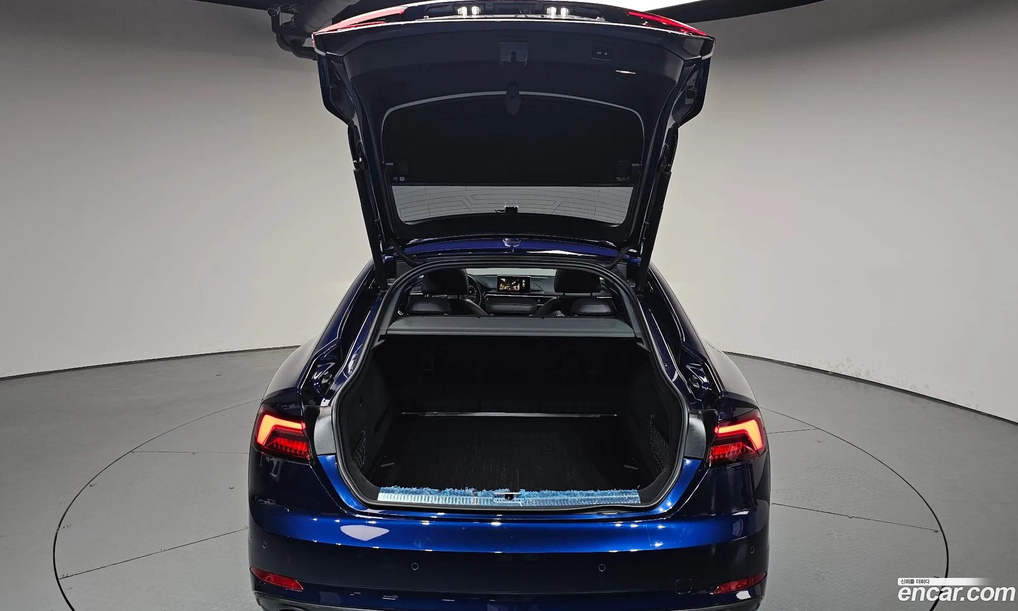 Audi A5 2019 WAUZZZF55KA063223 — 12