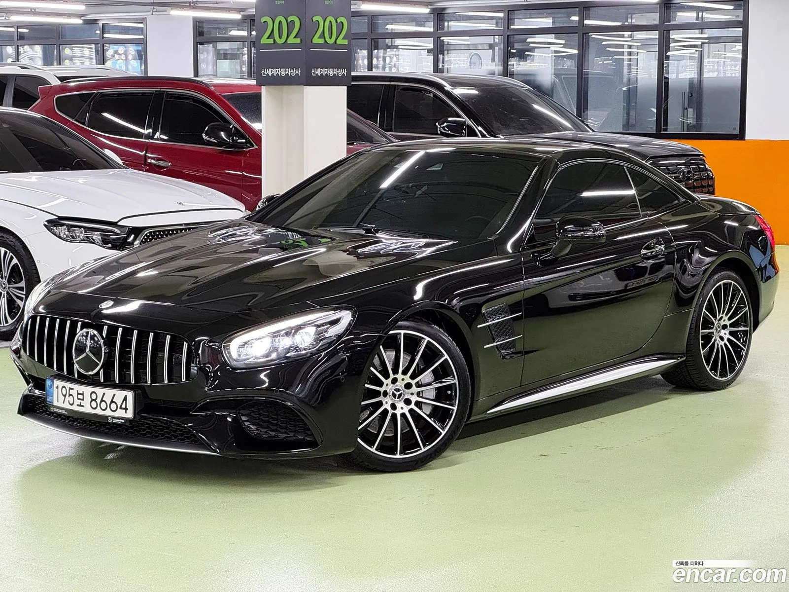 Mercedes-Benz SL-Class 2017 — 15