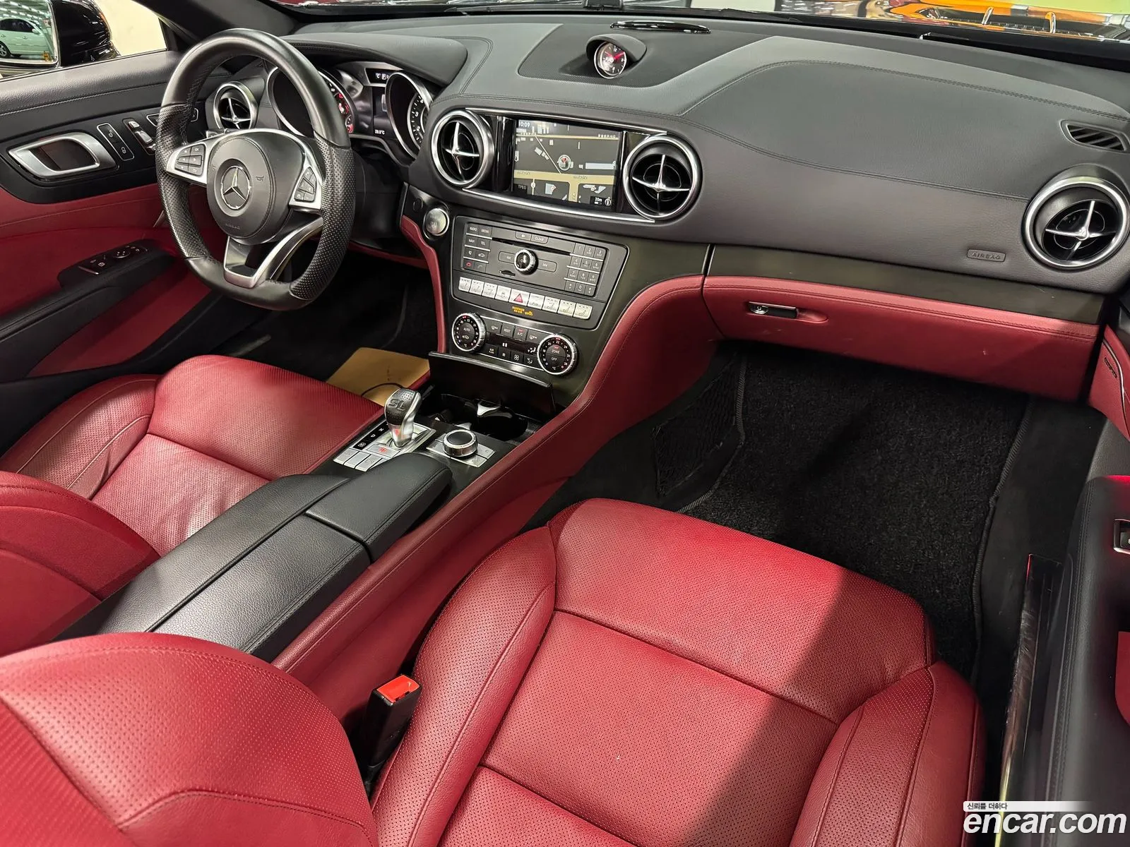 Mercedes-Benz SL-Class 2017 — 2
