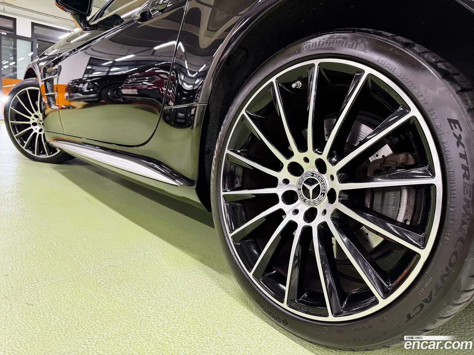 Mercedes-Benz SL-Class 2017 — 13