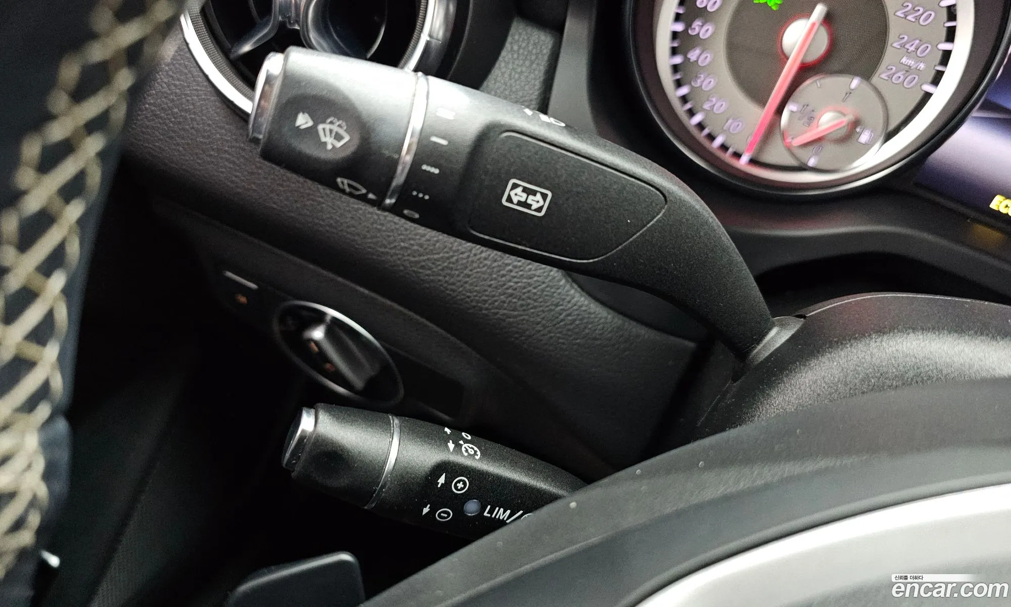 Mercedes-Benz CLA-Class C117 2014 WDDSJ0BB1EN063550 — 4