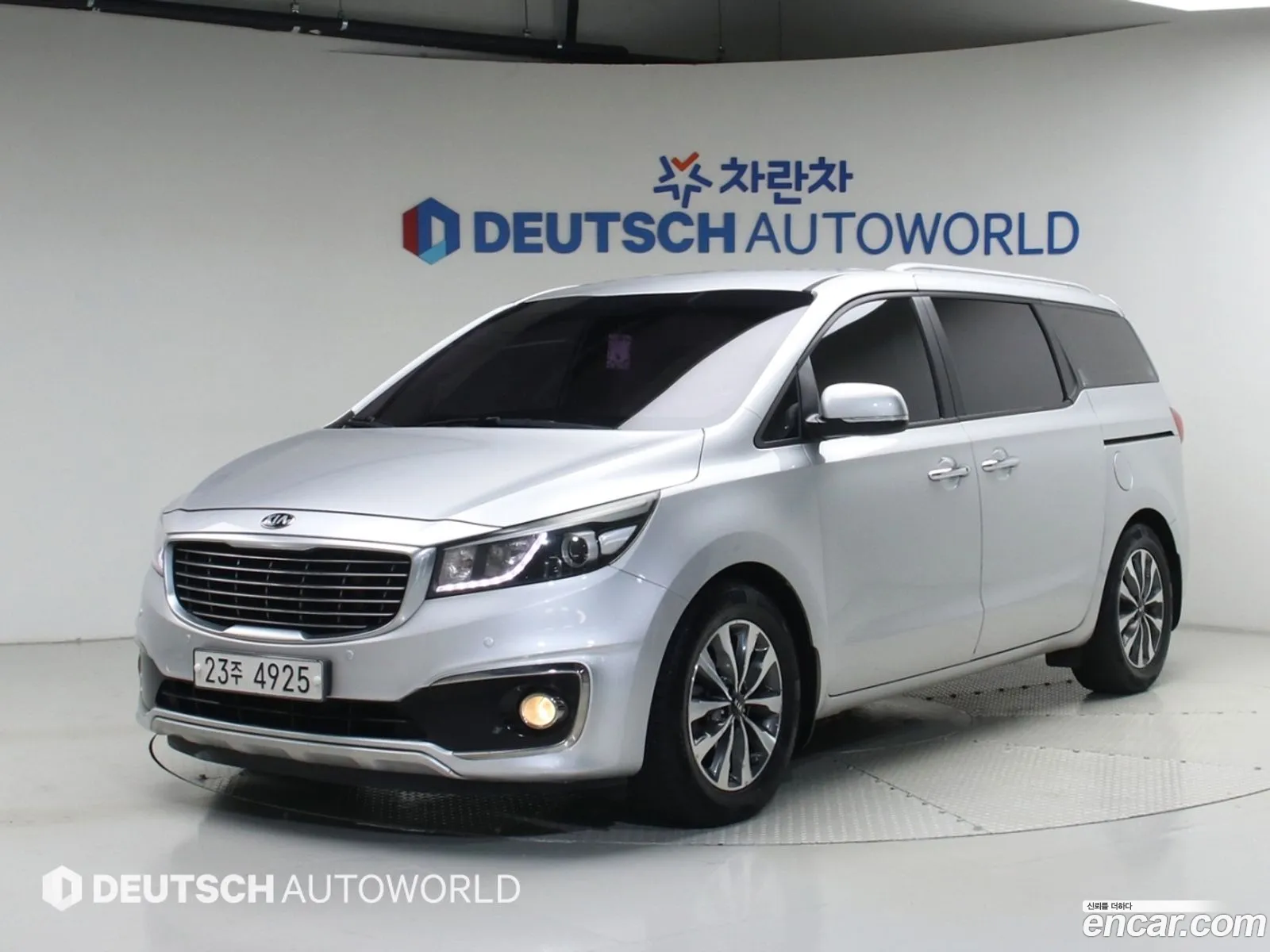 Kia Carnival 2014 — 4