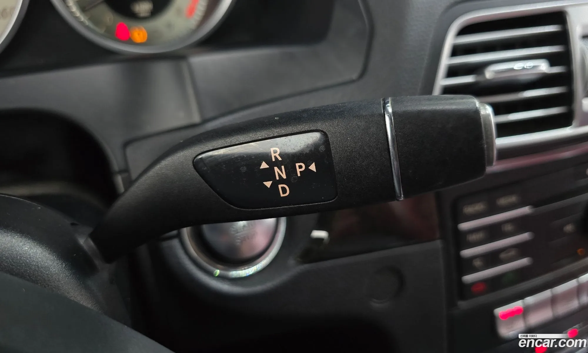 Mercedes-Benz E-Class W212 2015 — 19