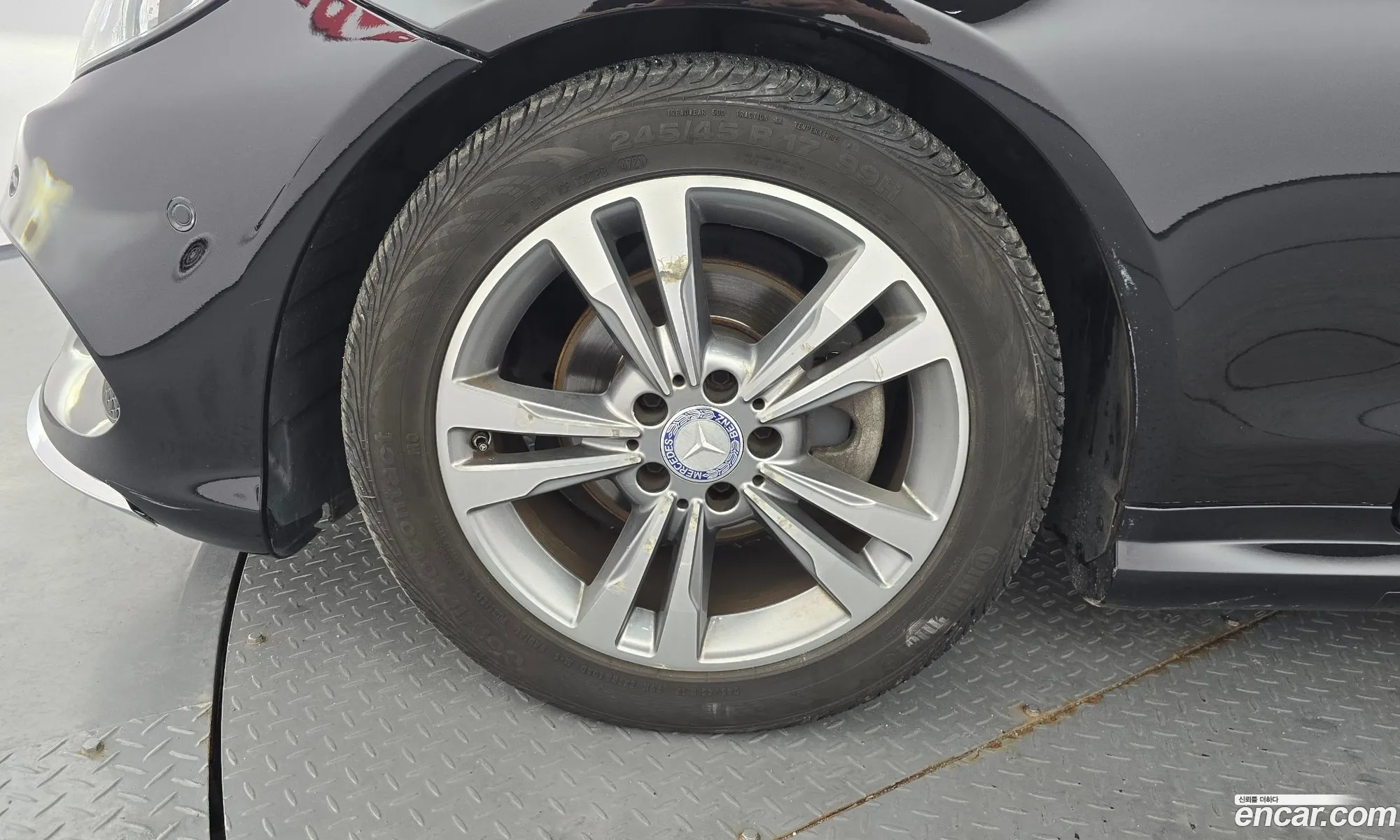 Mercedes-Benz E-Class W212 2015 — 18
