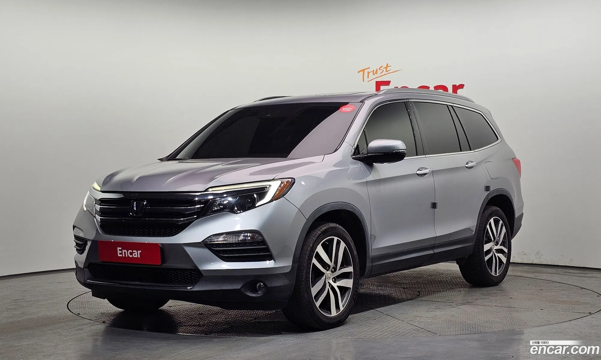 Honda Pilot 2018 5FNYF6850JB200223 — 3