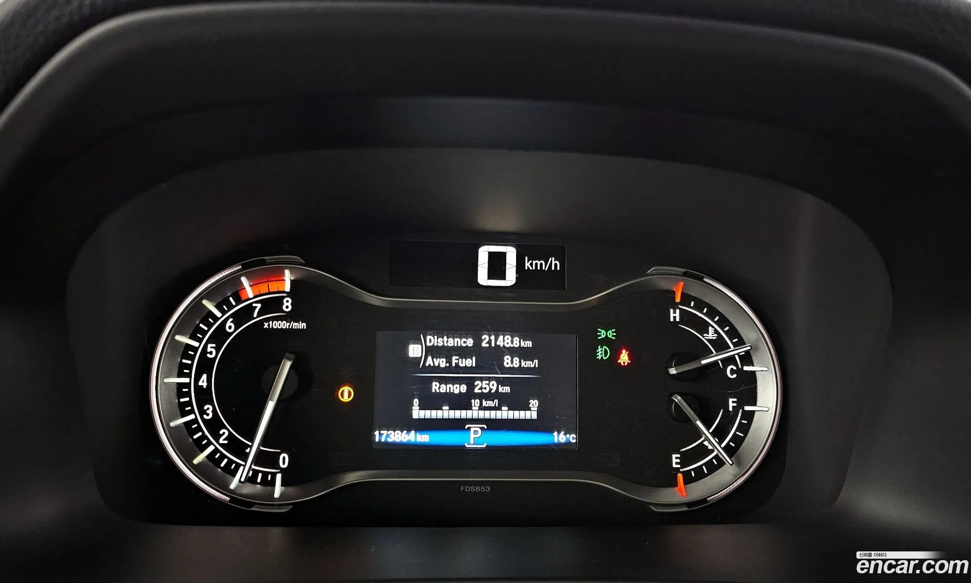 Honda Pilot 2018 5FNYF6850JB200223 — 11