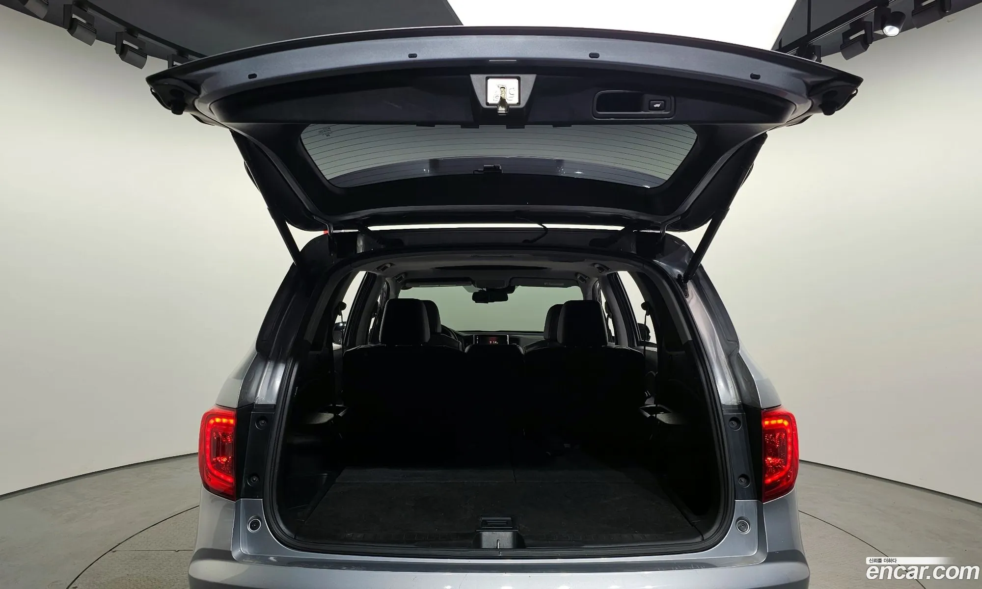 Honda Pilot 2018 5FNYF6850JB200223 — 8