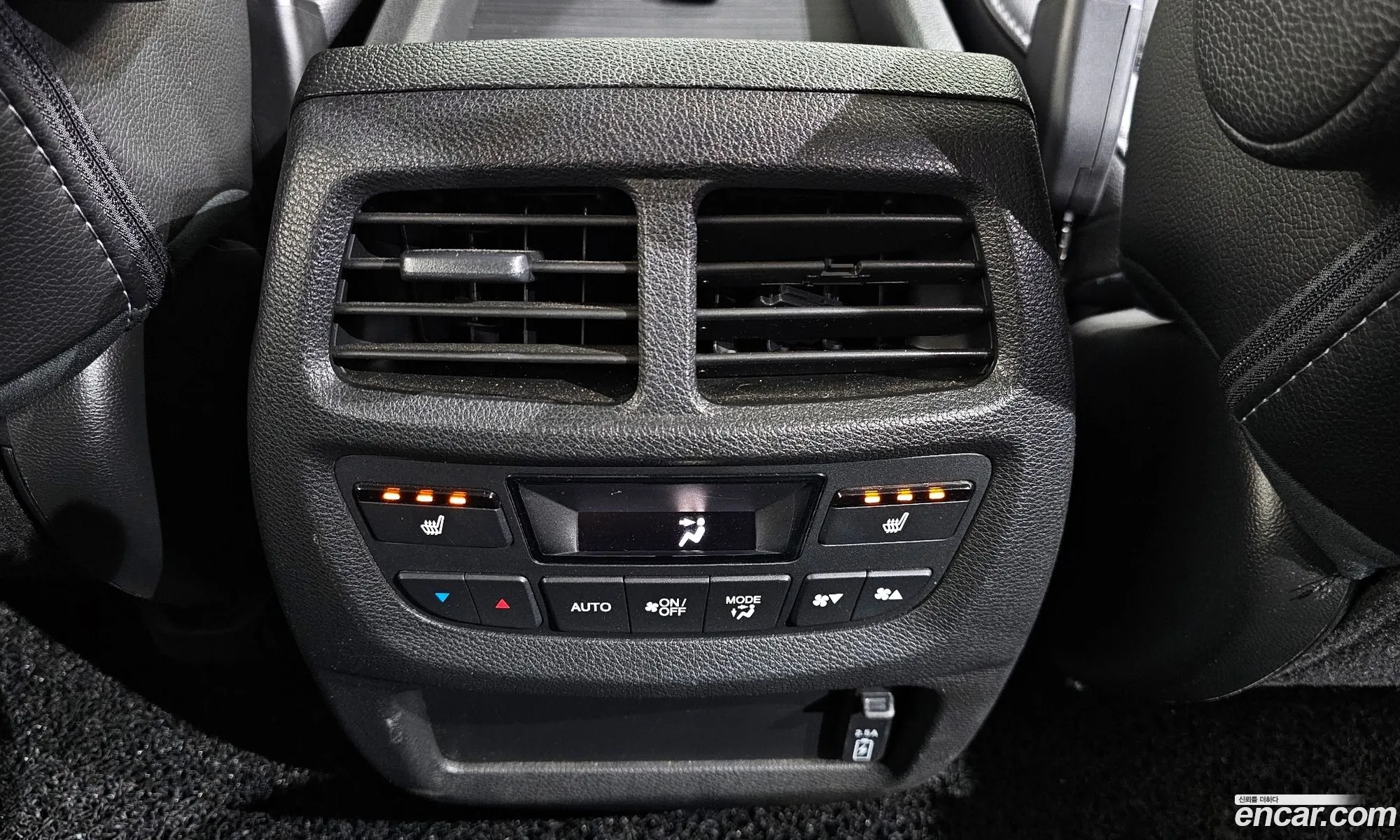 Honda Pilot 2018 5FNYF6850JB200223 — 5