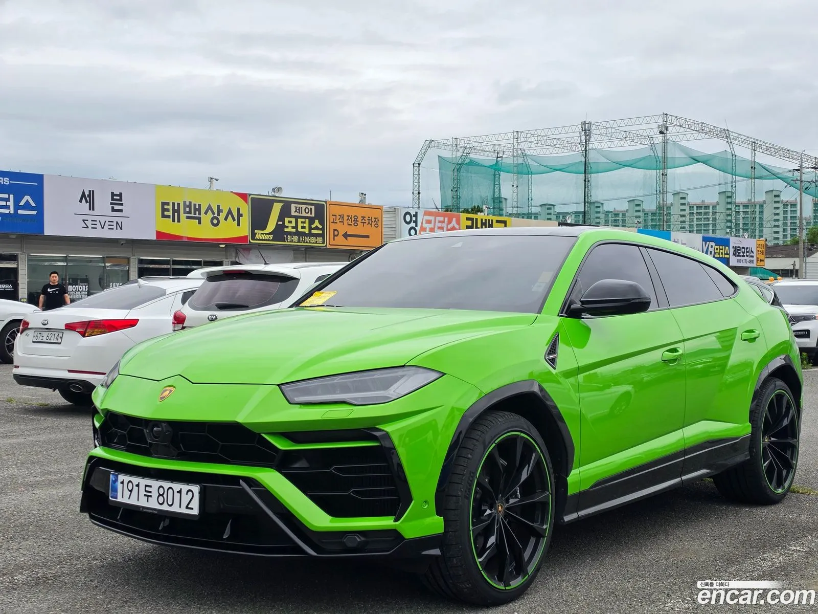 Lamborghini Urus 2021 — 18