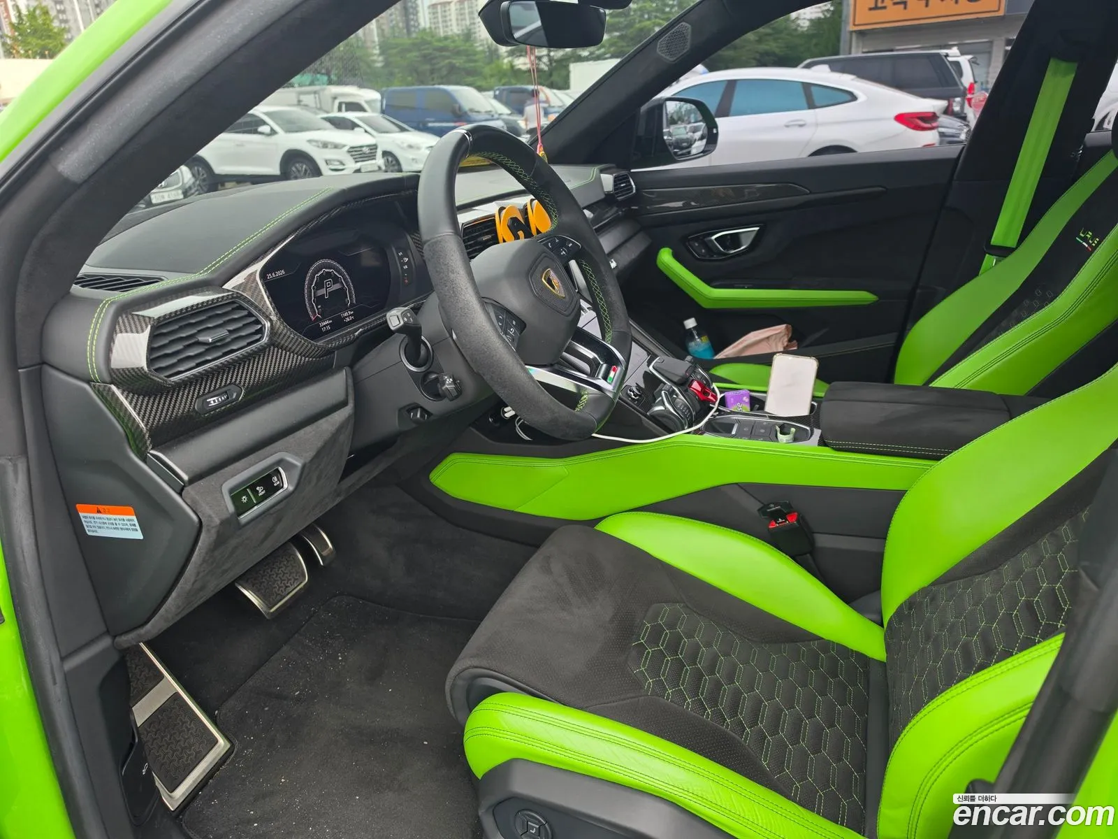 Lamborghini Urus 2021 — 17