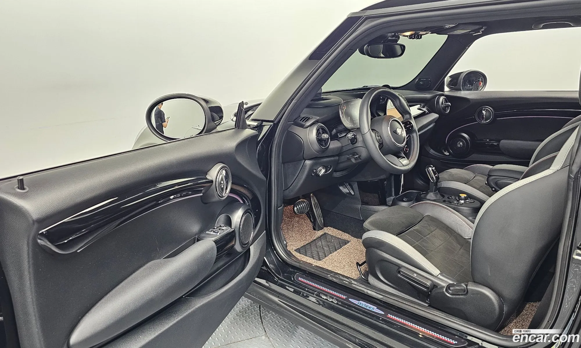 Mini Cooper S 2023 WMW81DH01R2V54951 — 30
