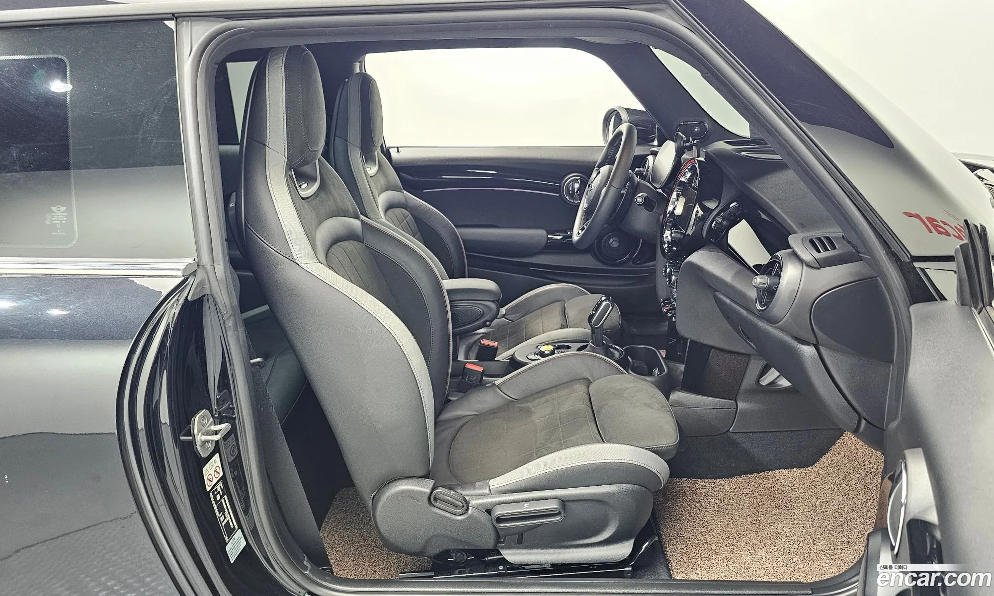 Mini Cooper S 2023 WMW81DH01R2V54951 — 15