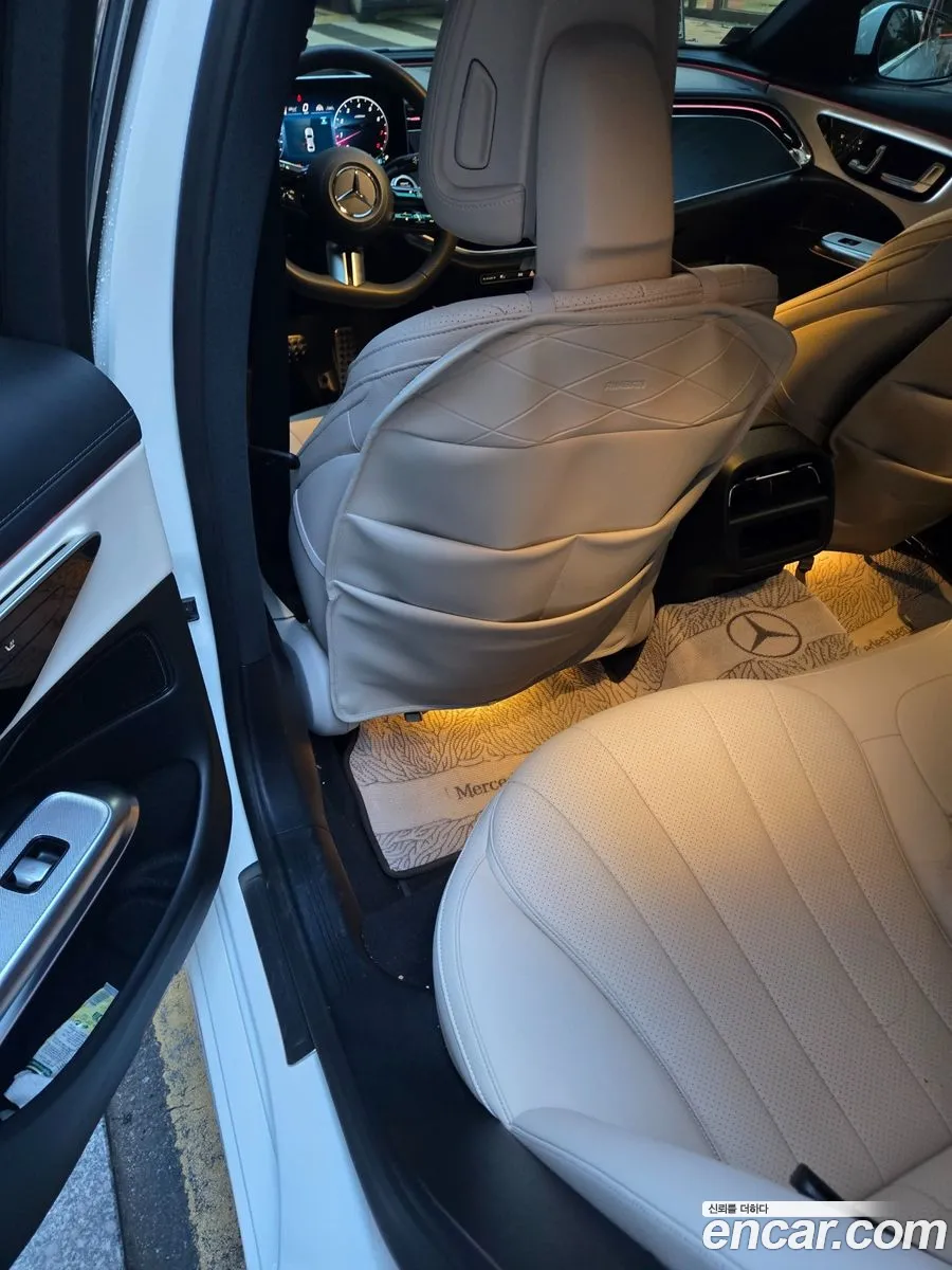 Mercedes-Benz E-Class W214 2025 — 12