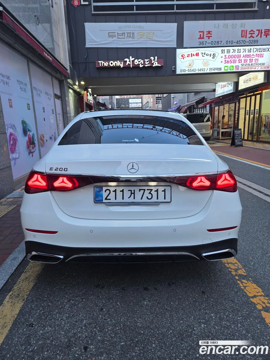 Mercedes-Benz E-Class W214 2025 — 3