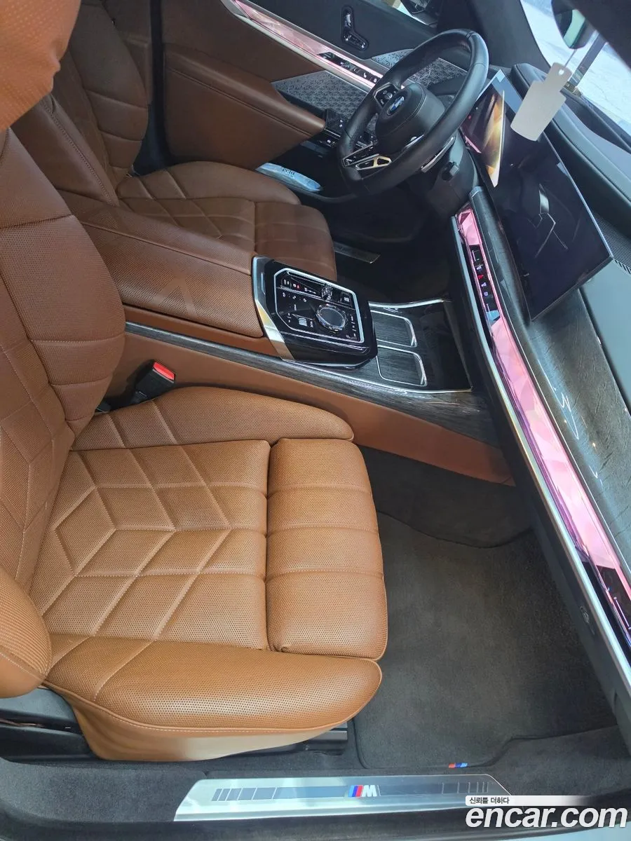 BMW 7 Series 2023 — 10