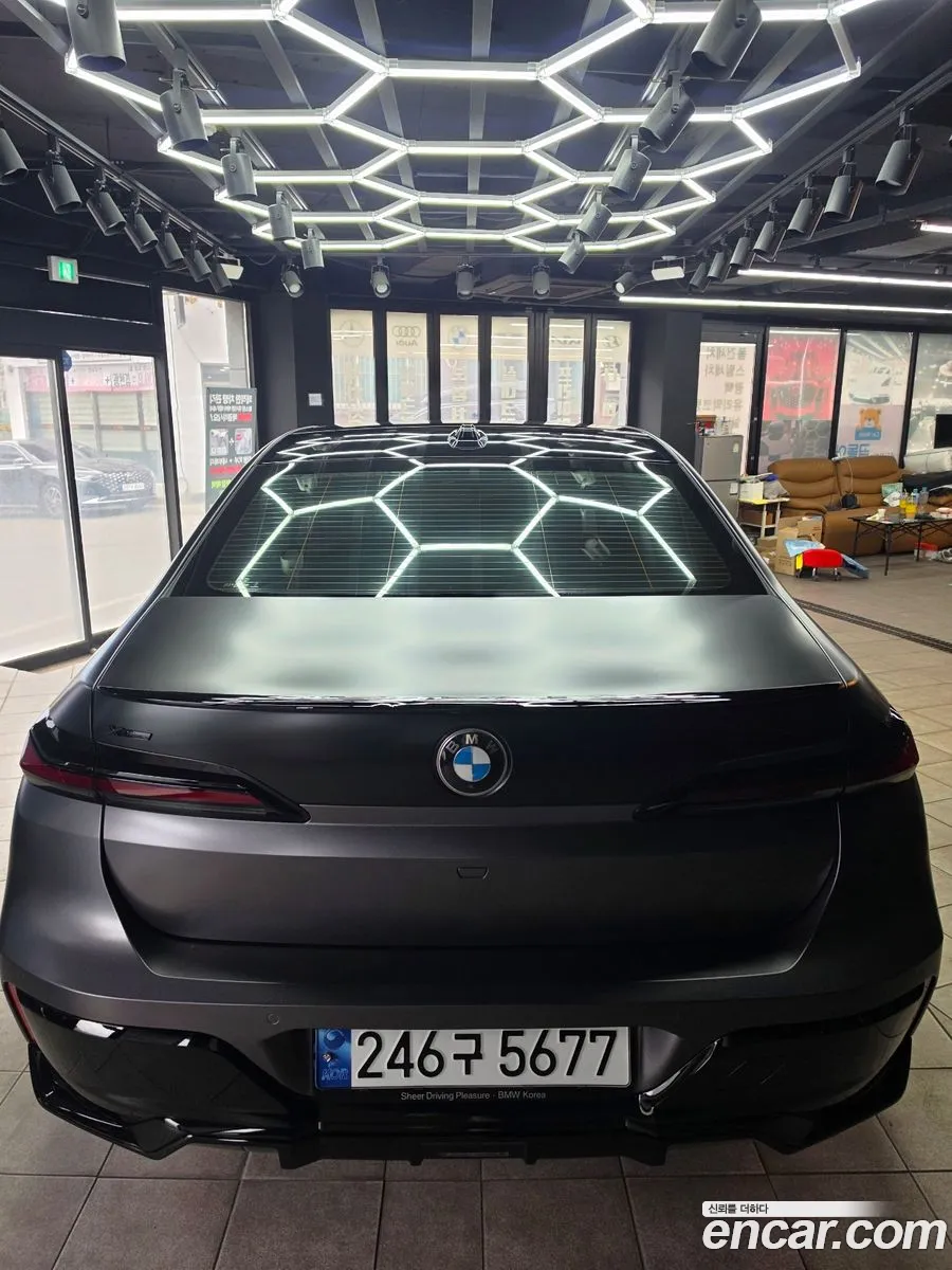 BMW 7 Series 2023 — 20