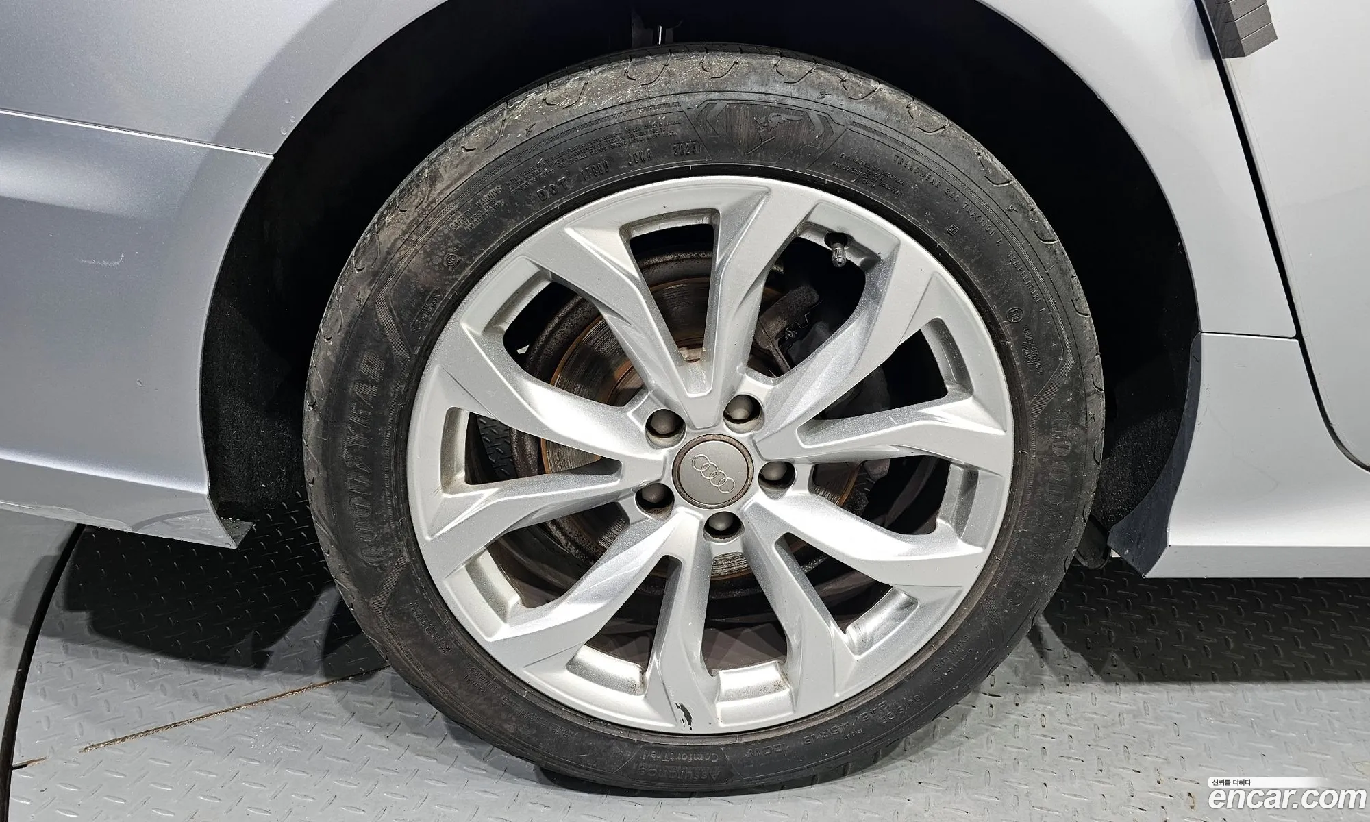 Audi A6 2015 WAUZZZ4GXGN027290 — 6
