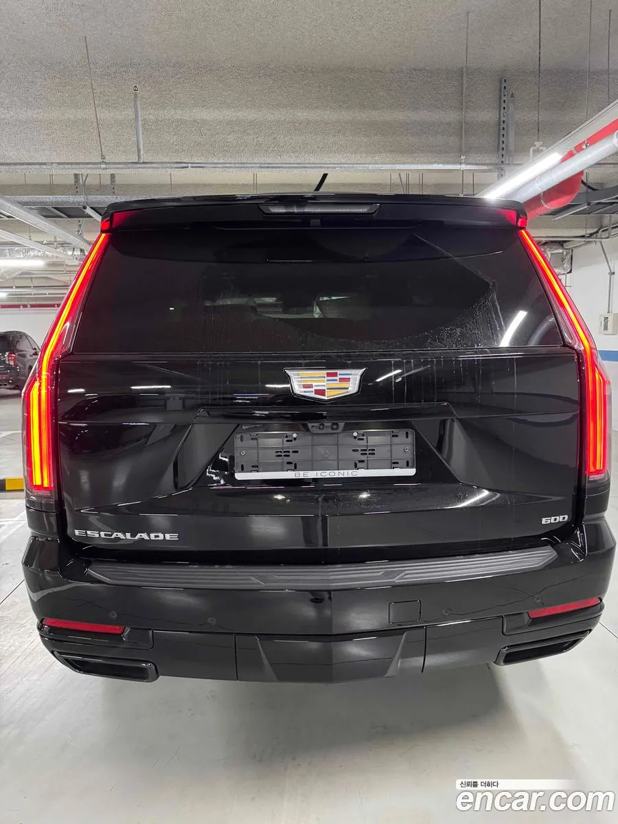 Cadillac Escalade 2026 — 4
