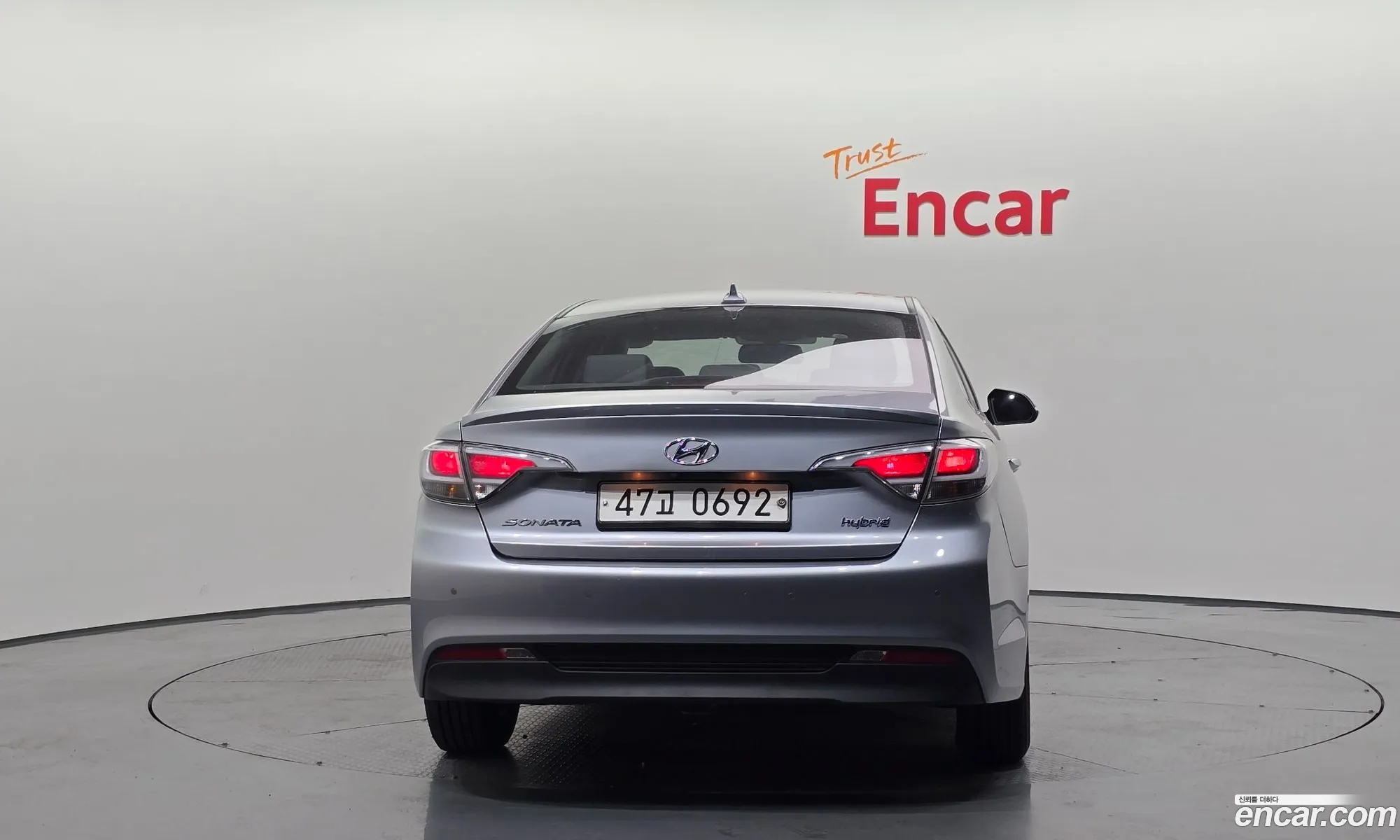 Hyundai LF Sonata Hybrid 2016 — 2