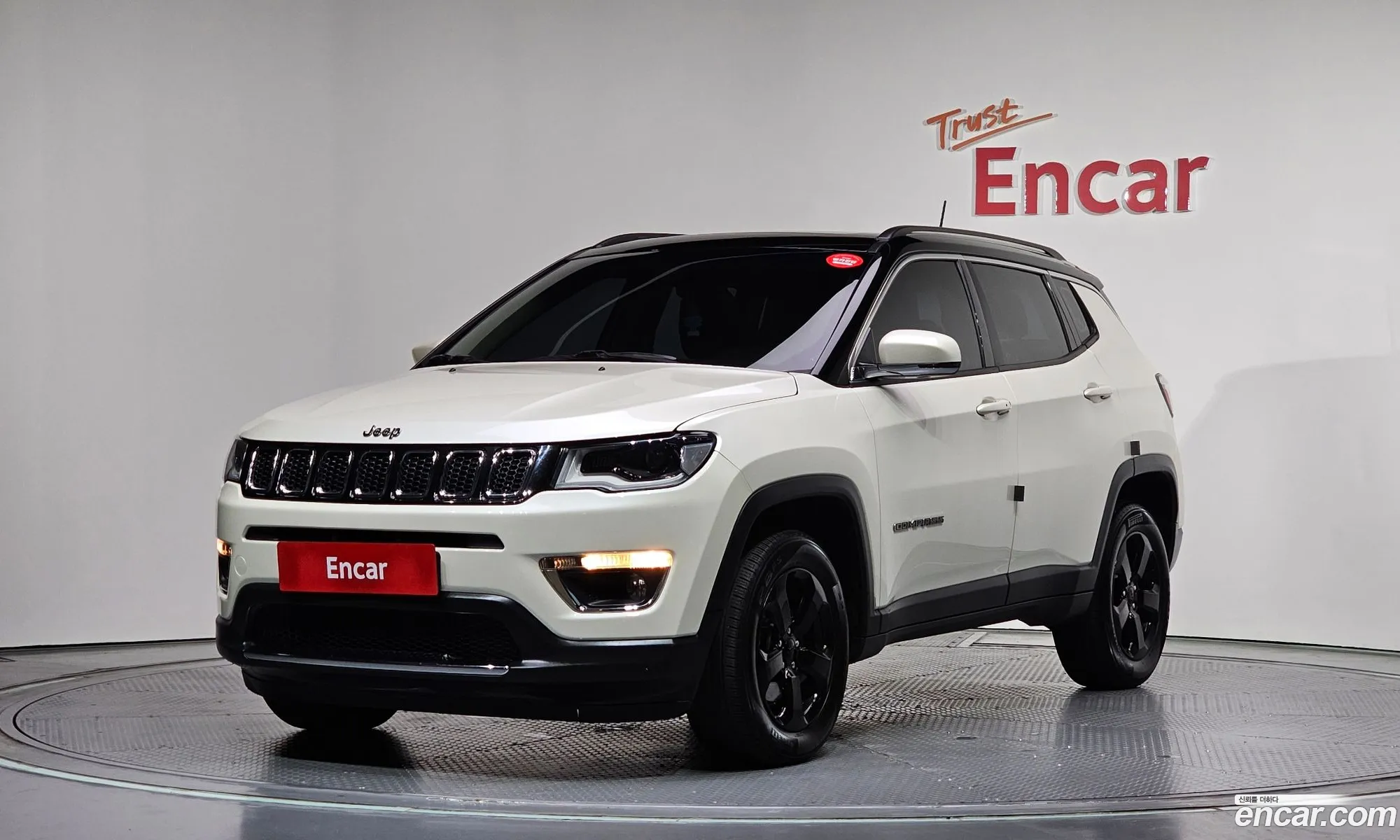 Jeep Compass 2019 3C4NJDCB5KT598258 — 3