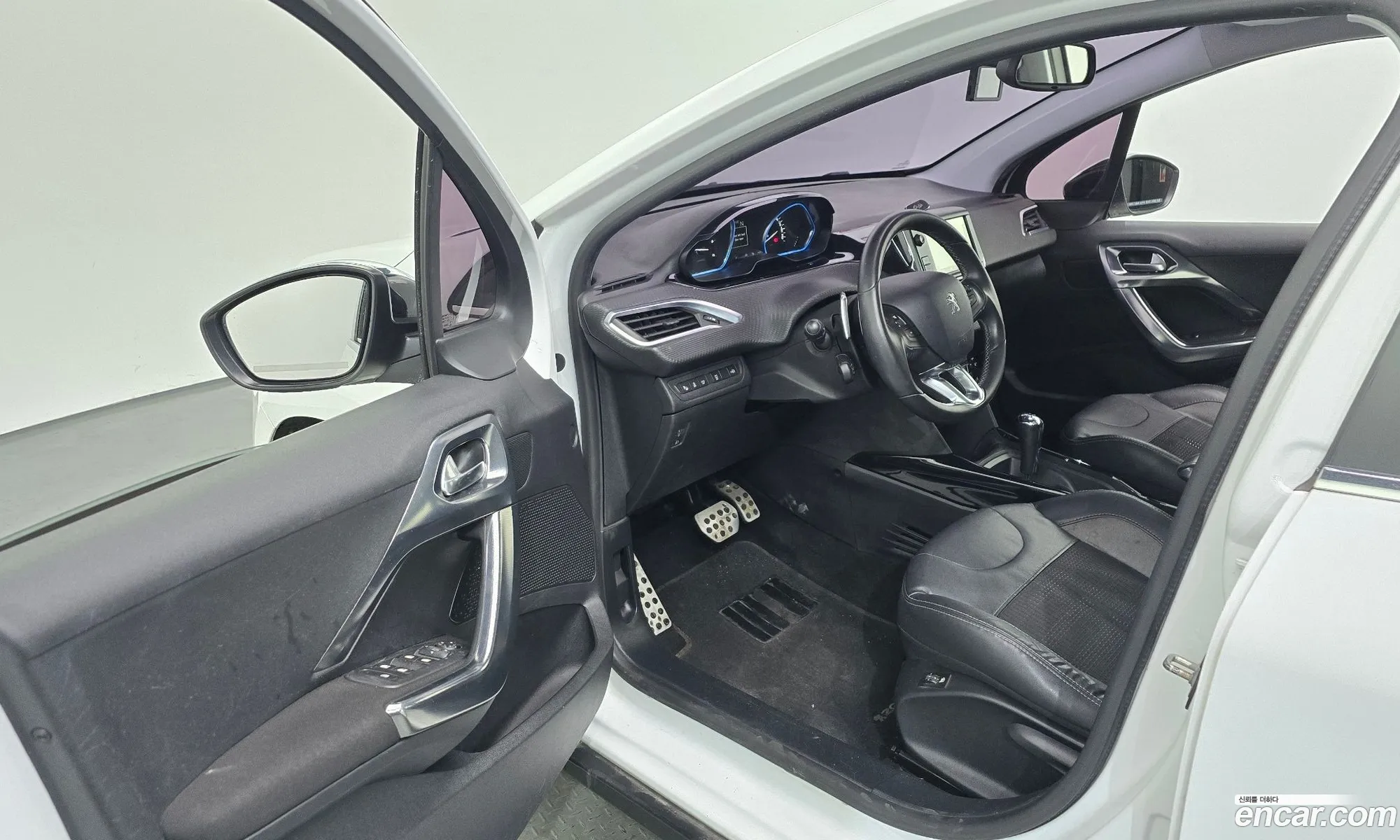 Peugeot 2008 2015 VF3CU9HP8FY045016 — 9