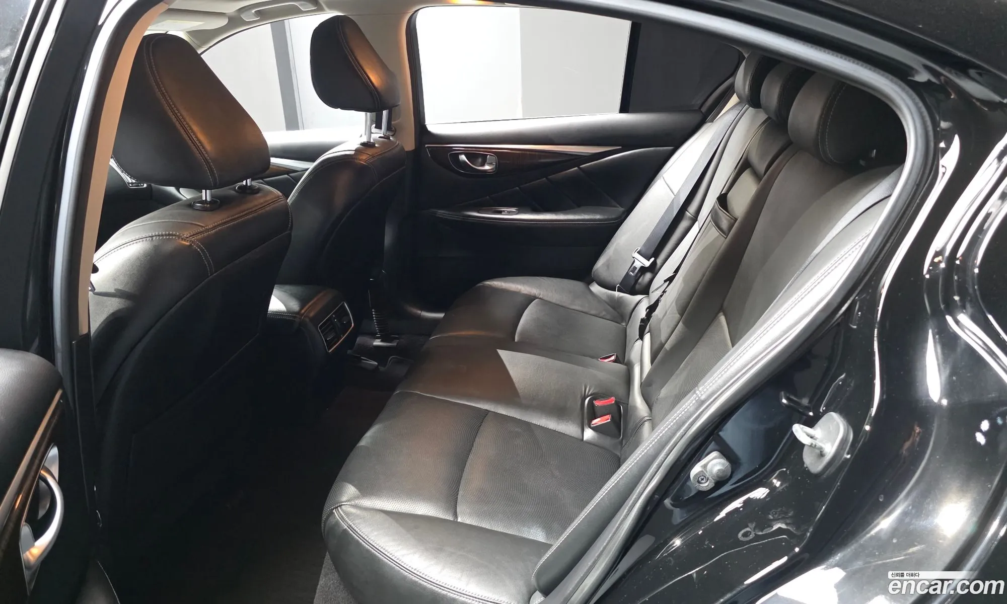 Infiniti Q50 2016 — 10