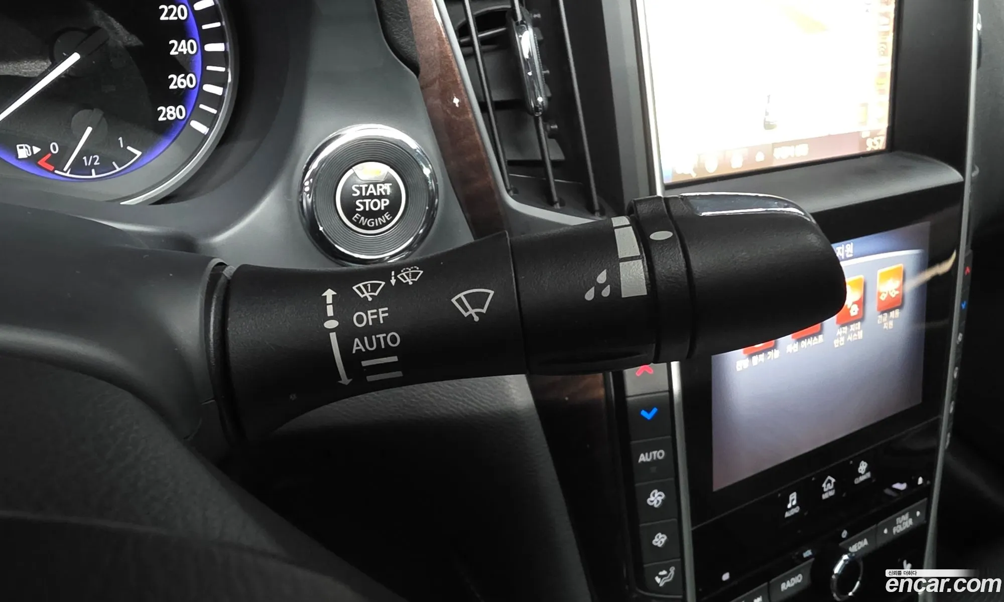 Infiniti Q50 2016 — 4