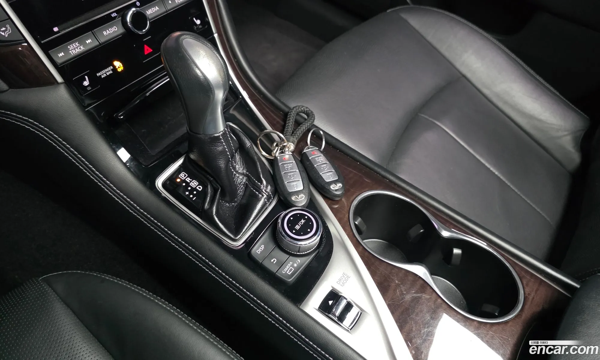 Infiniti Q50 2016 — 13