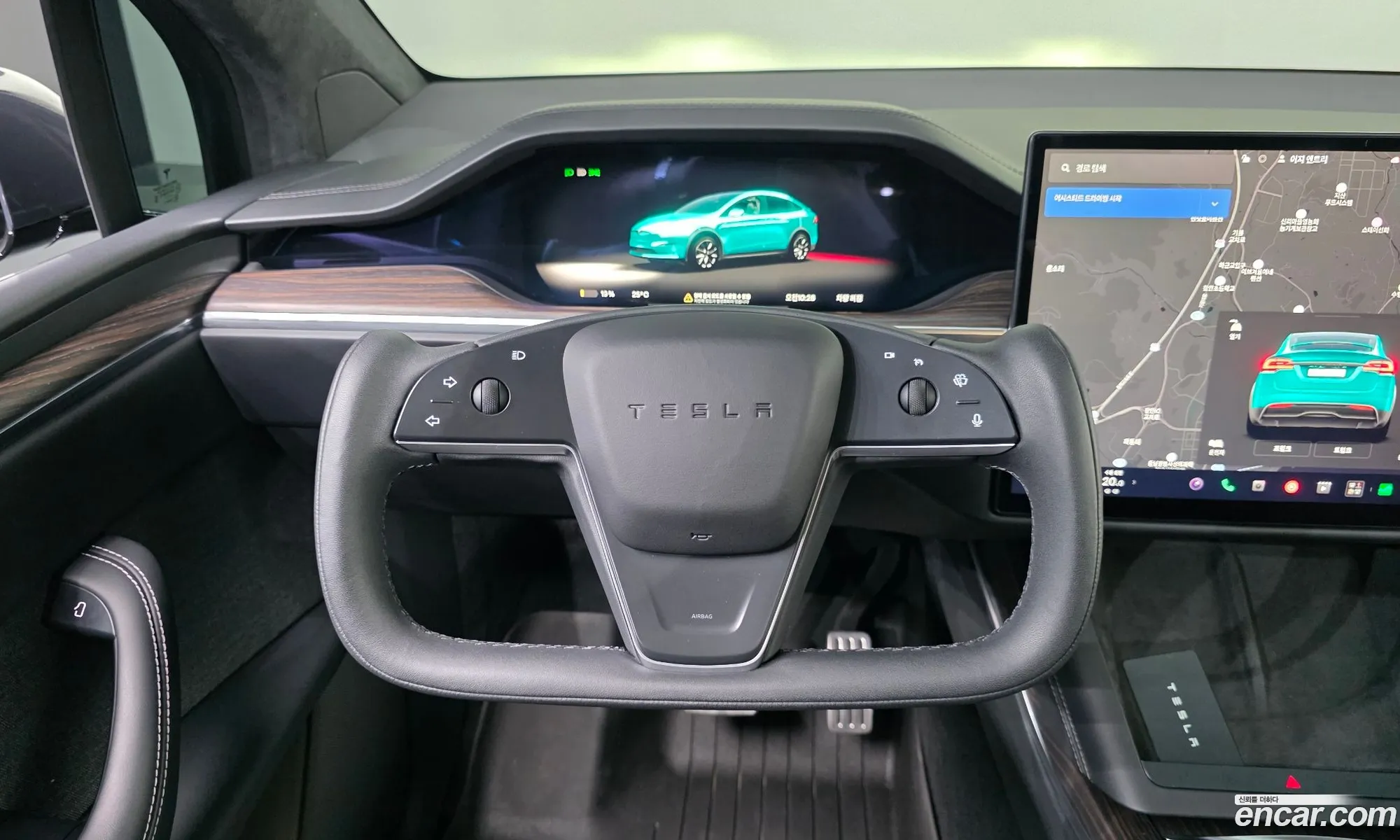 Tesla Model X 2023 — 33