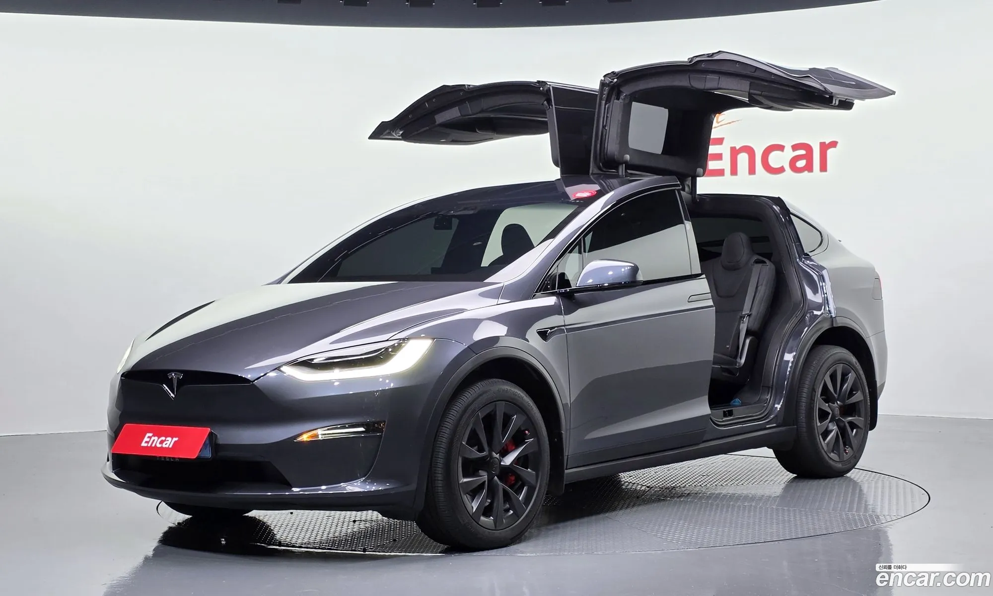 Tesla Model X 2023 — 7
