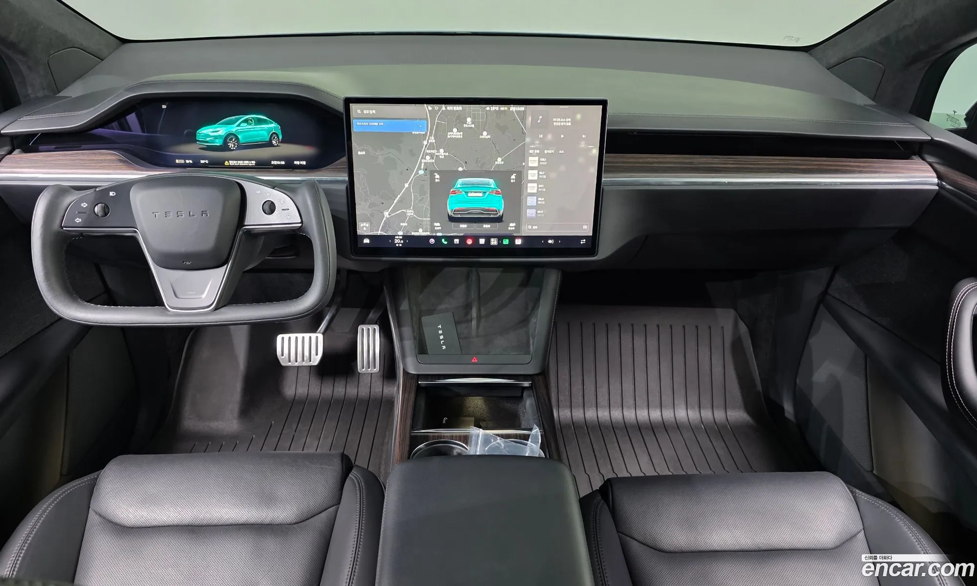 Tesla Model X 2023 — 14