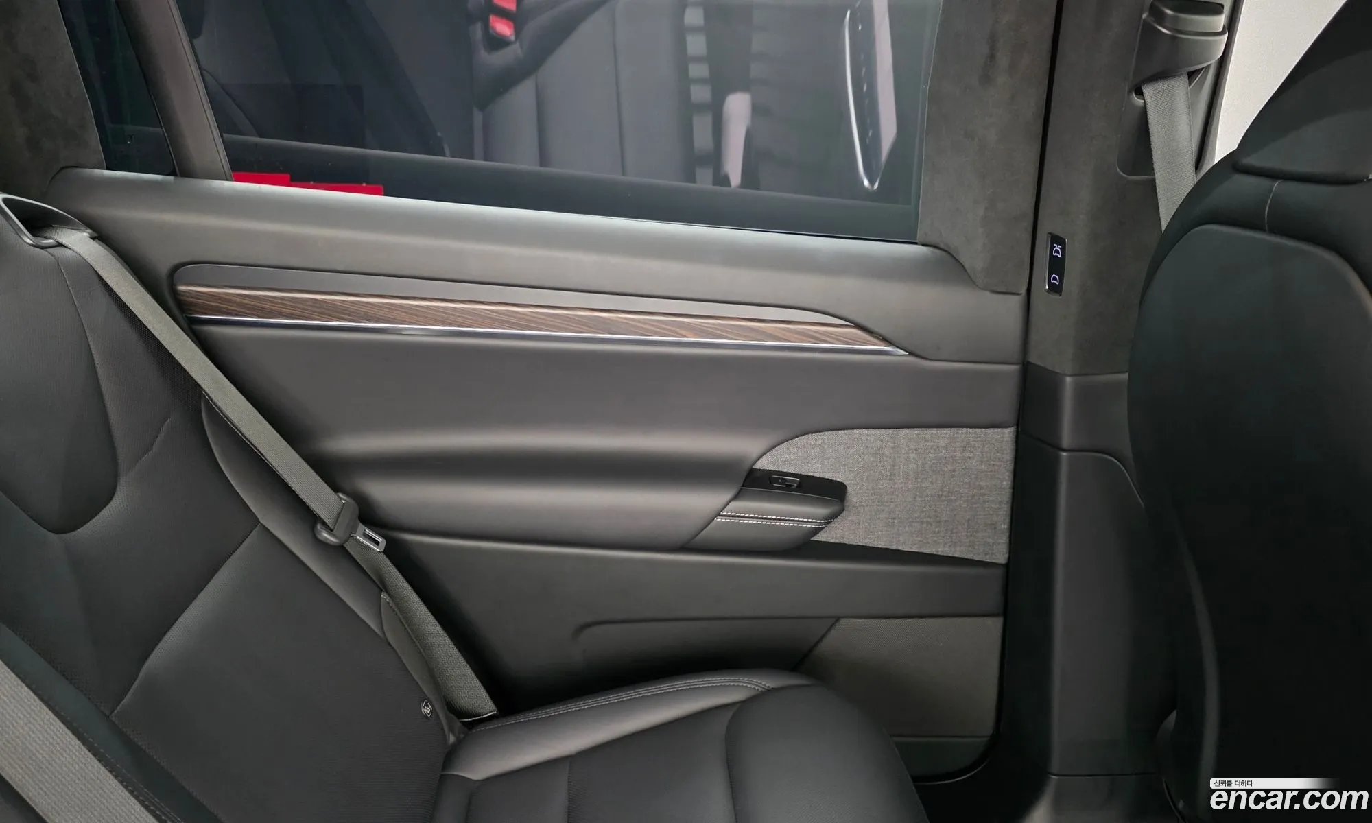 Tesla Model X 2023 — 3