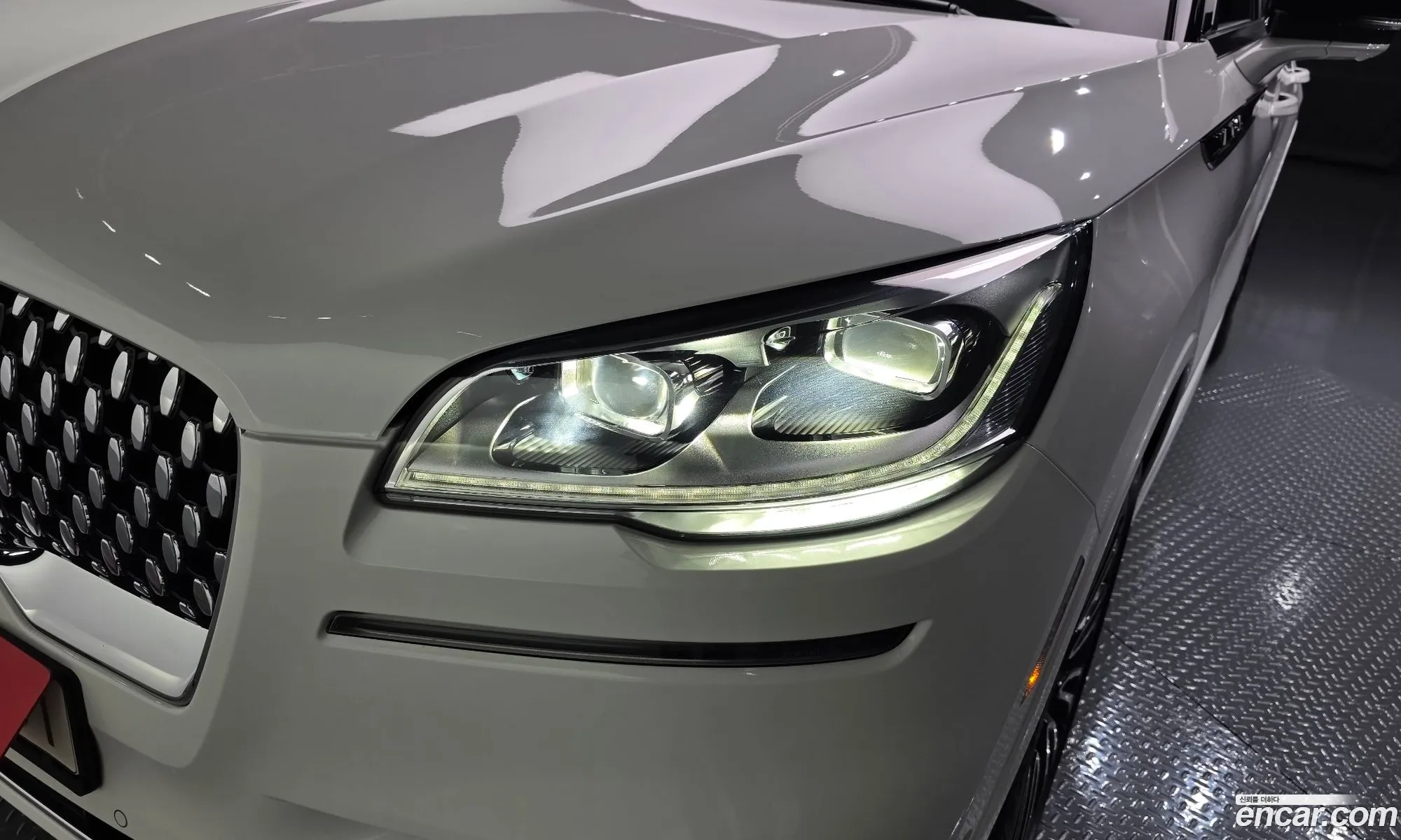 Lincoln Aviator 2023 5LM5J9XC2PGL07199 — 17
