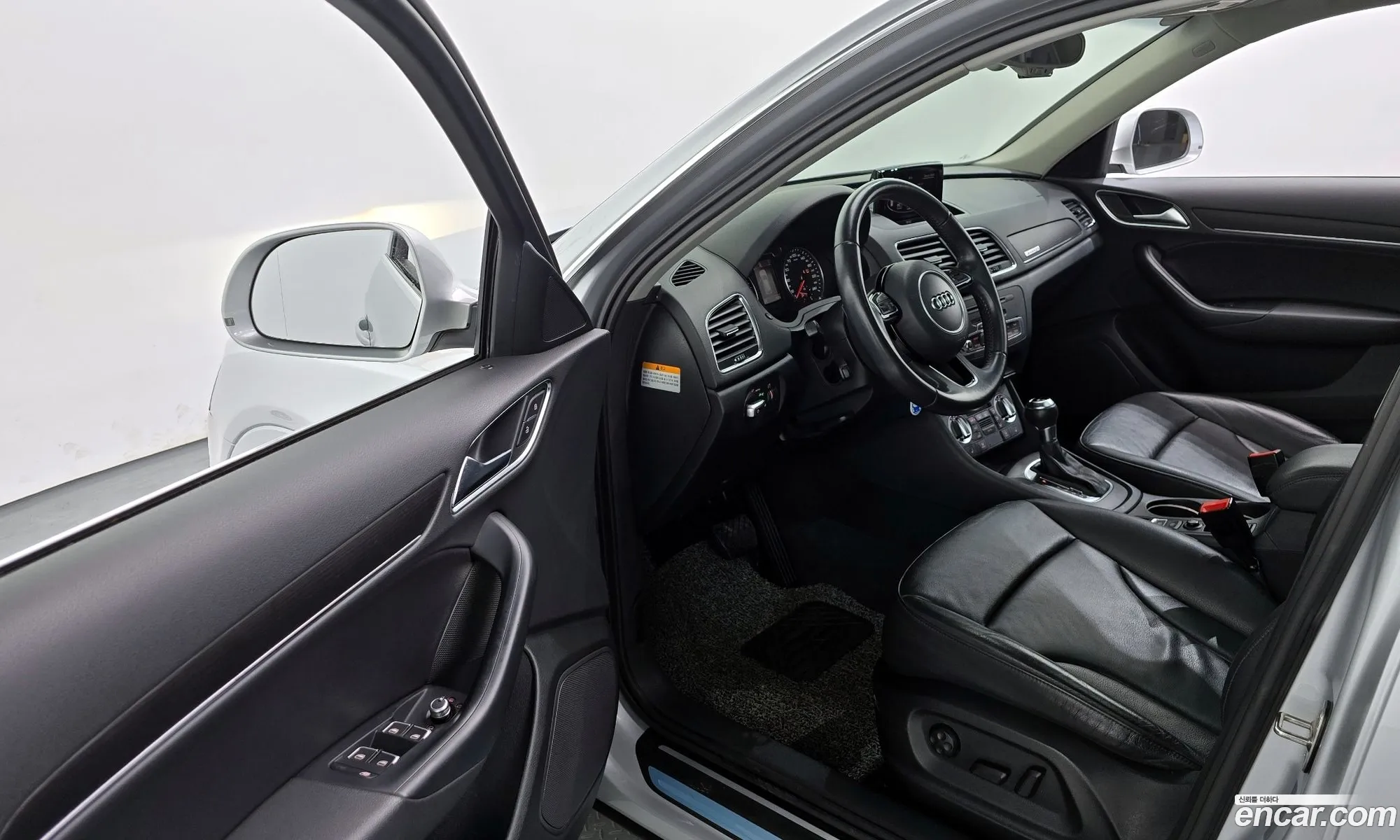Audi Q3 2014 WAUZZZ8U9ER069570 — 5