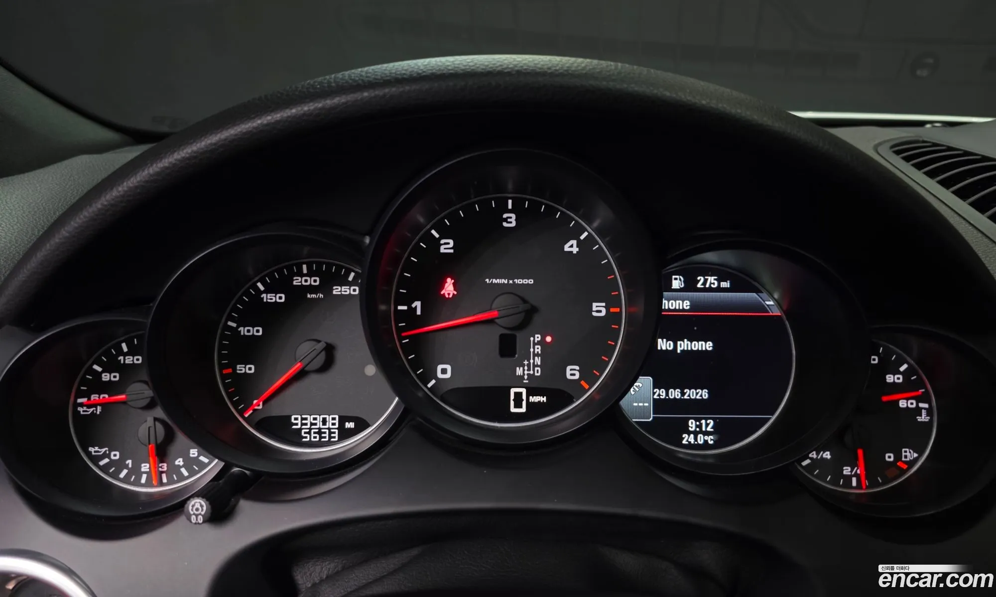Porsche Cayenne 2016 WP1AF2922HLA28331 — 2