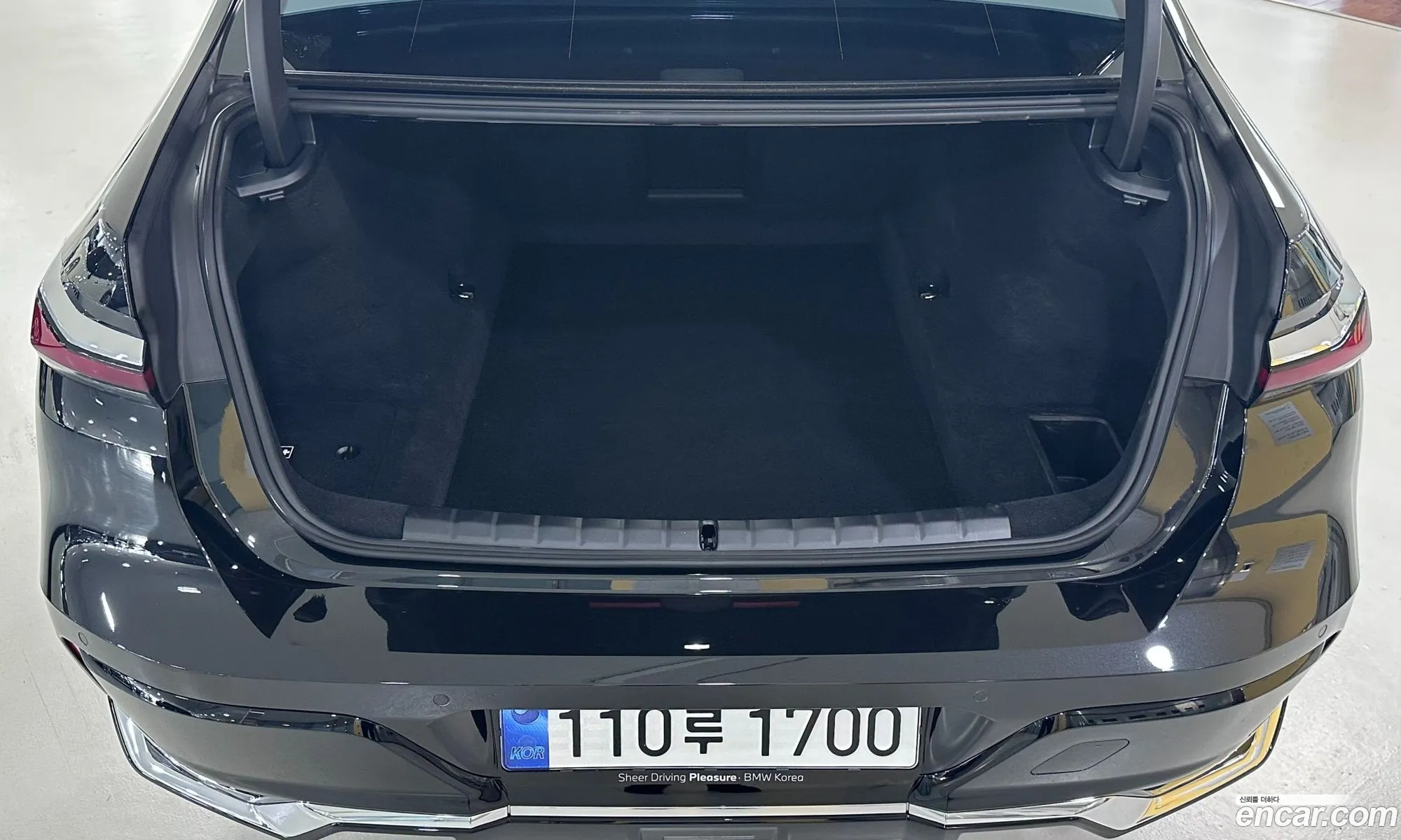 BMW 7 Series 2025 — 11