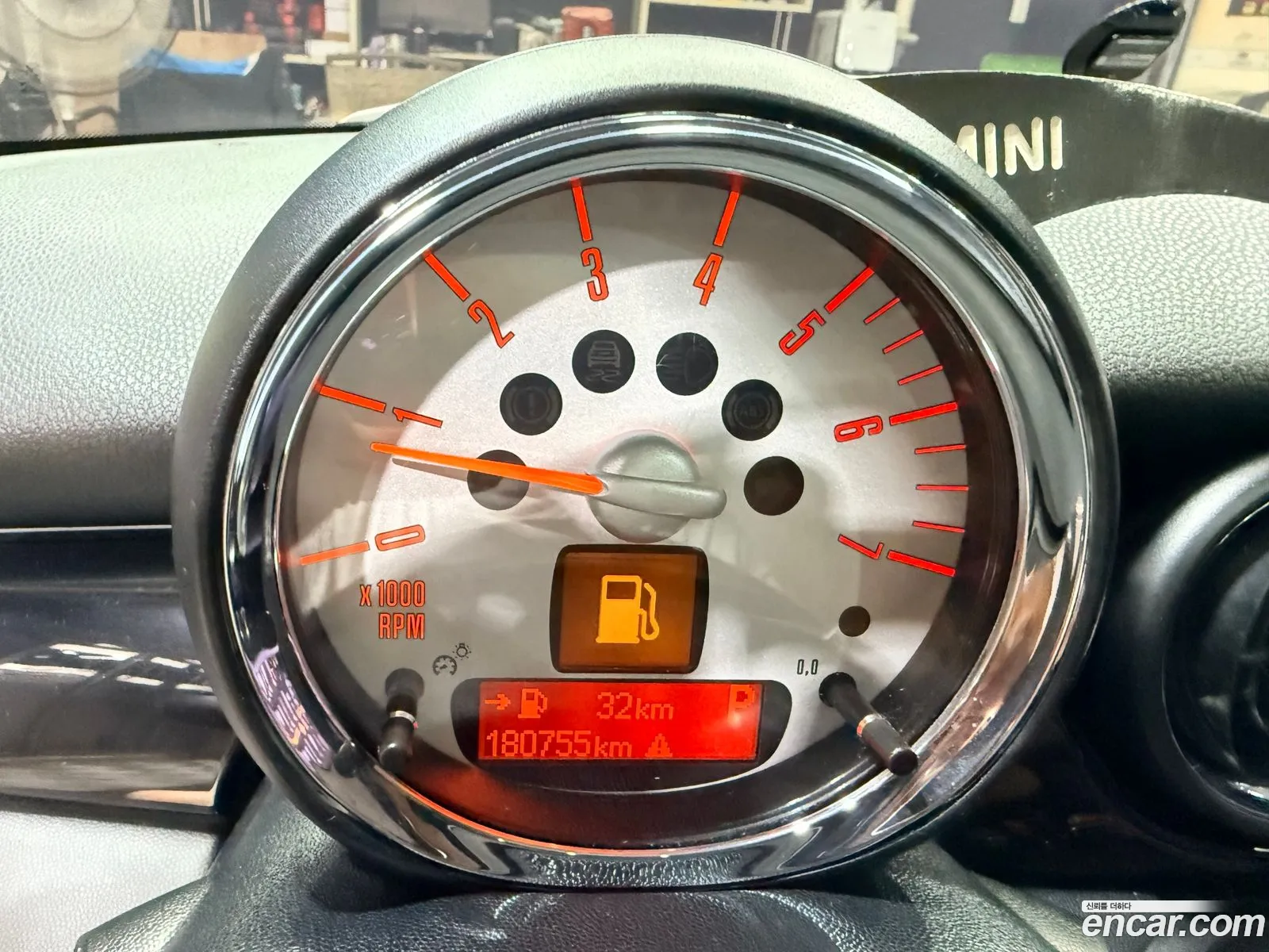 Mini Cooper D 2012 — 19