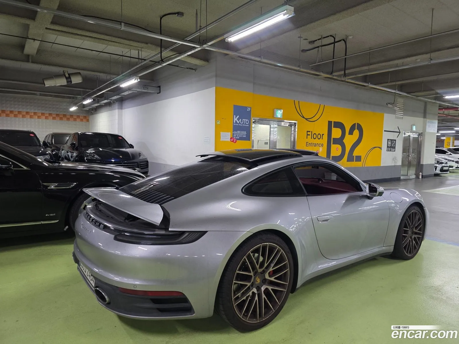 Porsche 911 2021 — 10